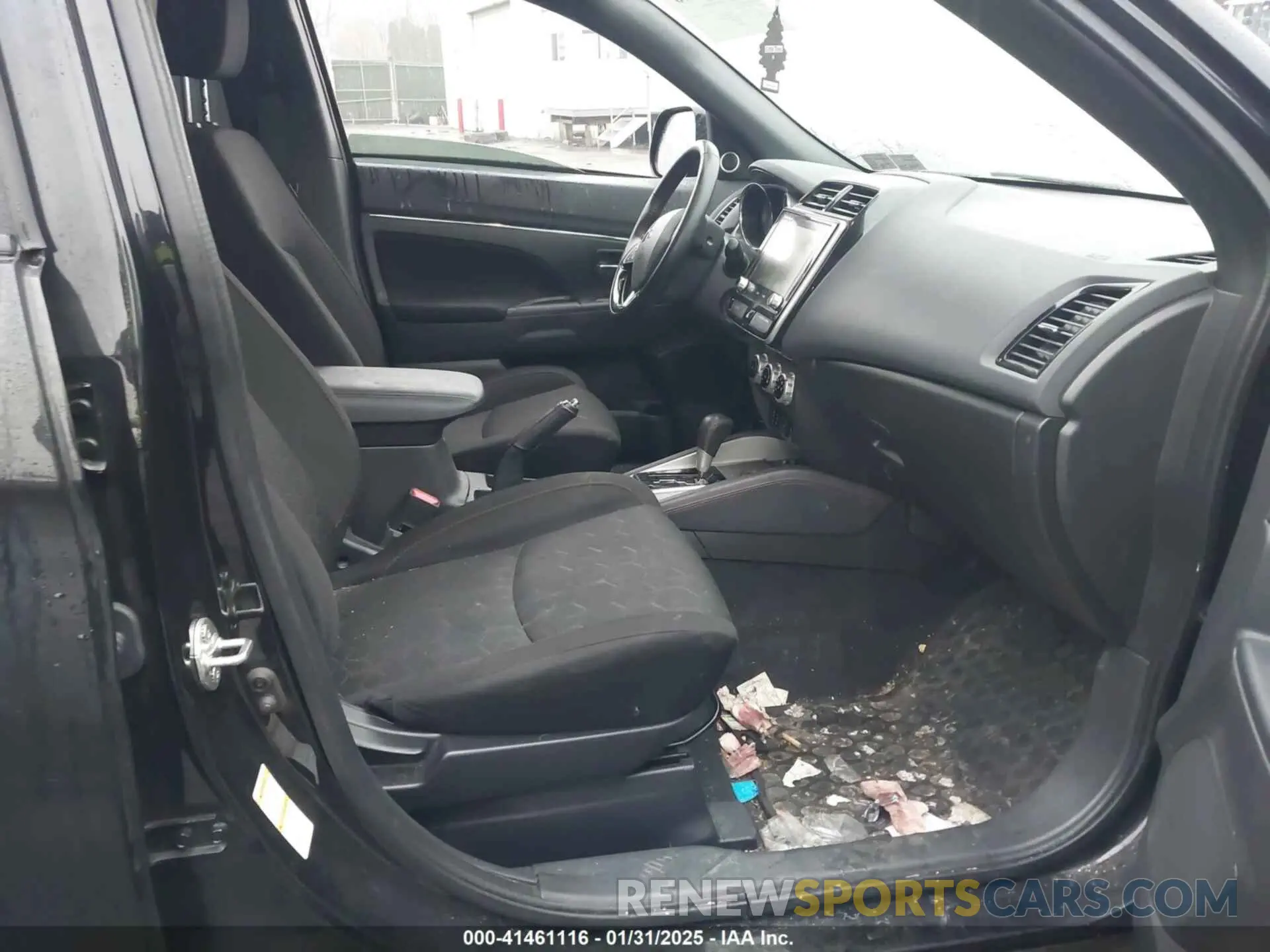 5 Photograph of a damaged car JA4AR3AU1LU019659 MITSUBISHI OUTLANDER SPORT 2020
