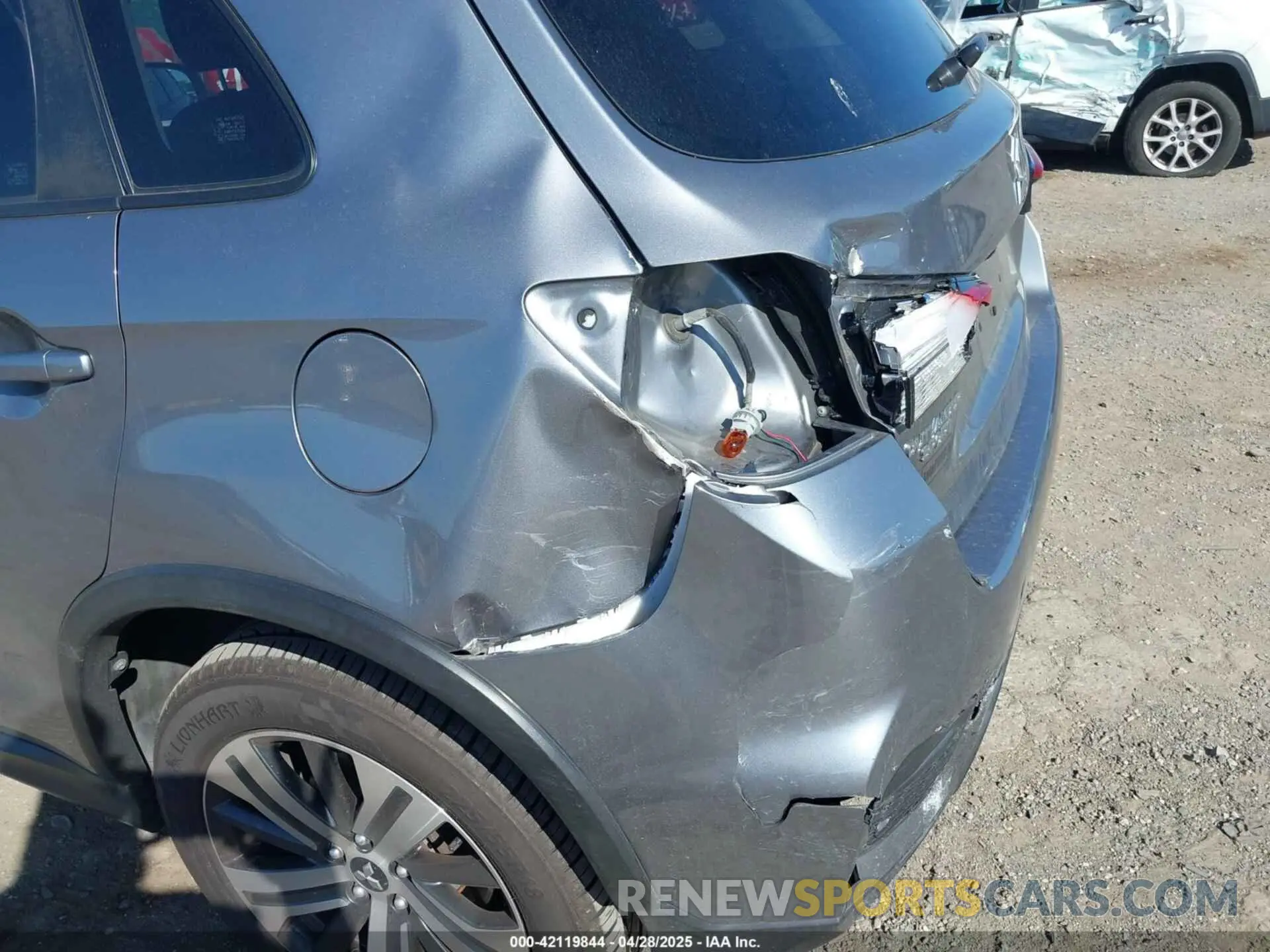 21 Photograph of a damaged car JA4AR3AU6LU023903 MITSUBISHI OUTLANDER SPORT 2020