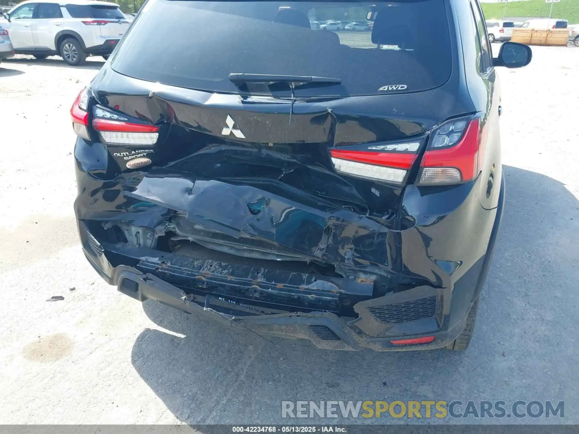 6 Photograph of a damaged car JA4AR3AU7LU014515 MITSUBISHI OUTLANDER SPORT 2020
