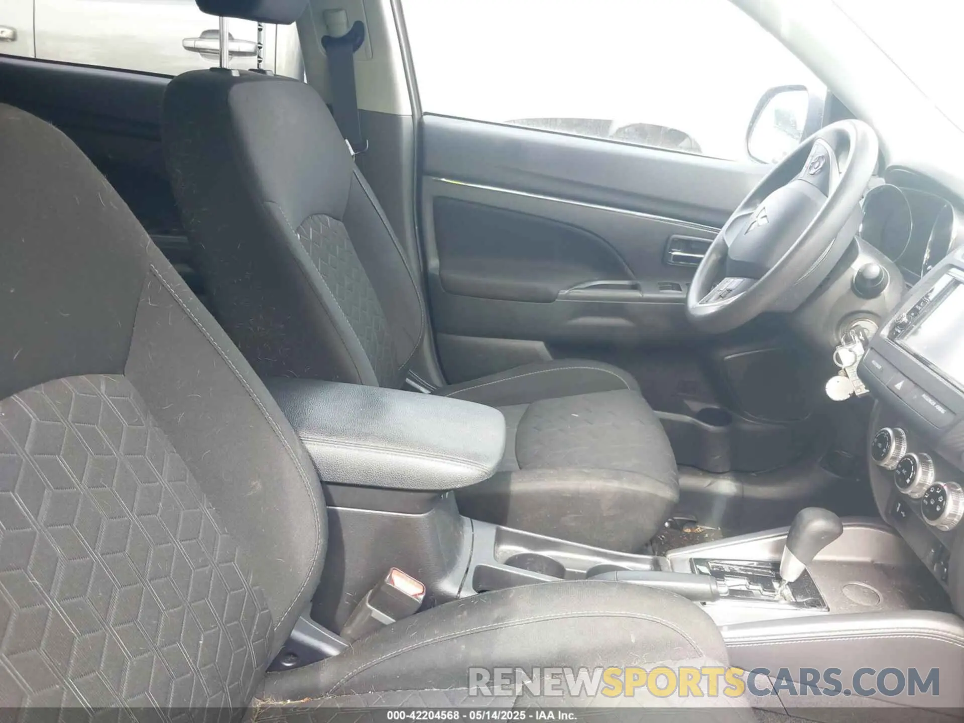 5 Фотография поврежденного автомобиля JA4APUAU8MU034978 MITSUBISHI OUTLANDER SPORT 2021