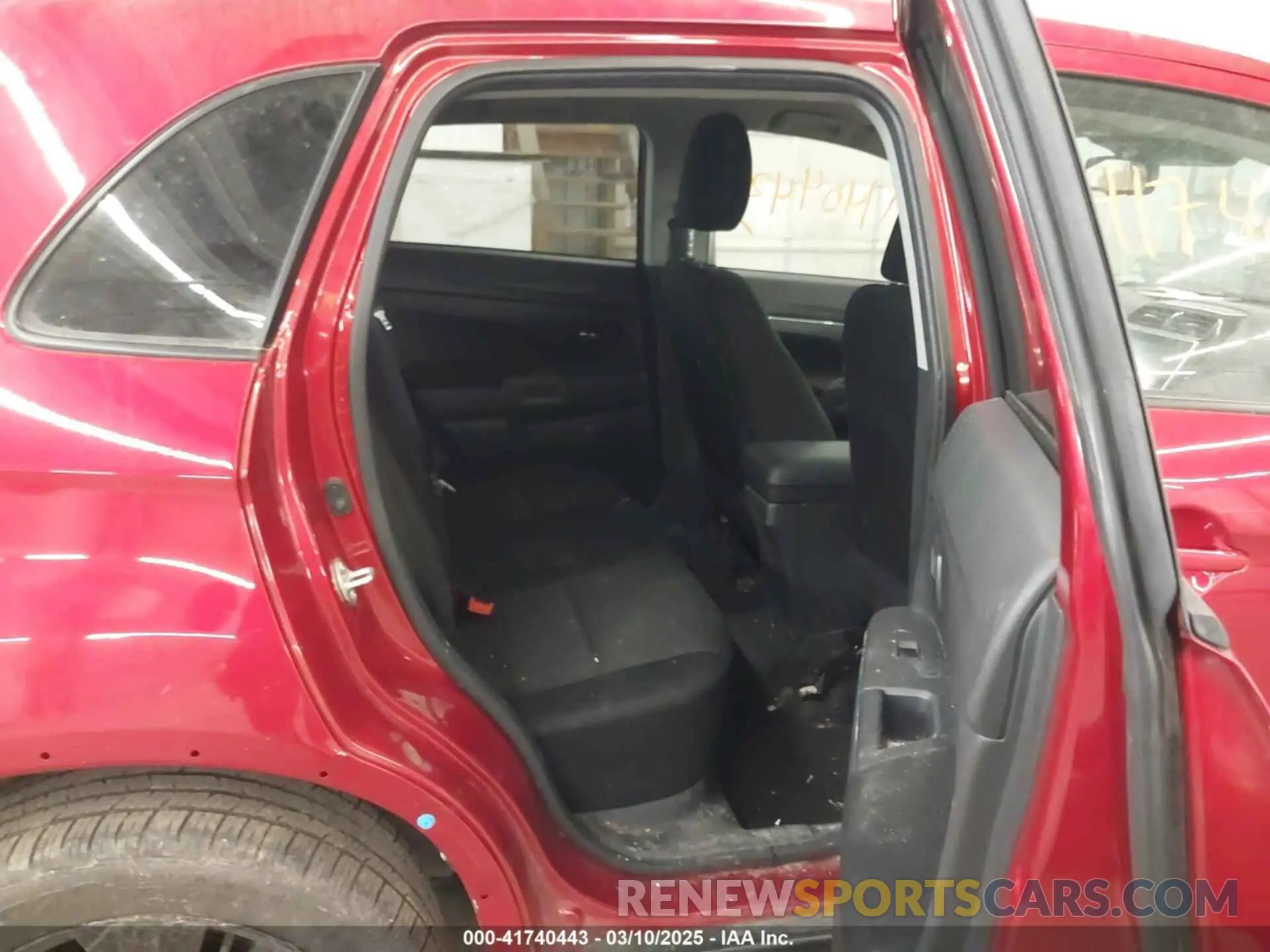 8 Фотография поврежденного автомобиля JA4ARUAU1MU001234 MITSUBISHI OUTLANDER SPORT 2021