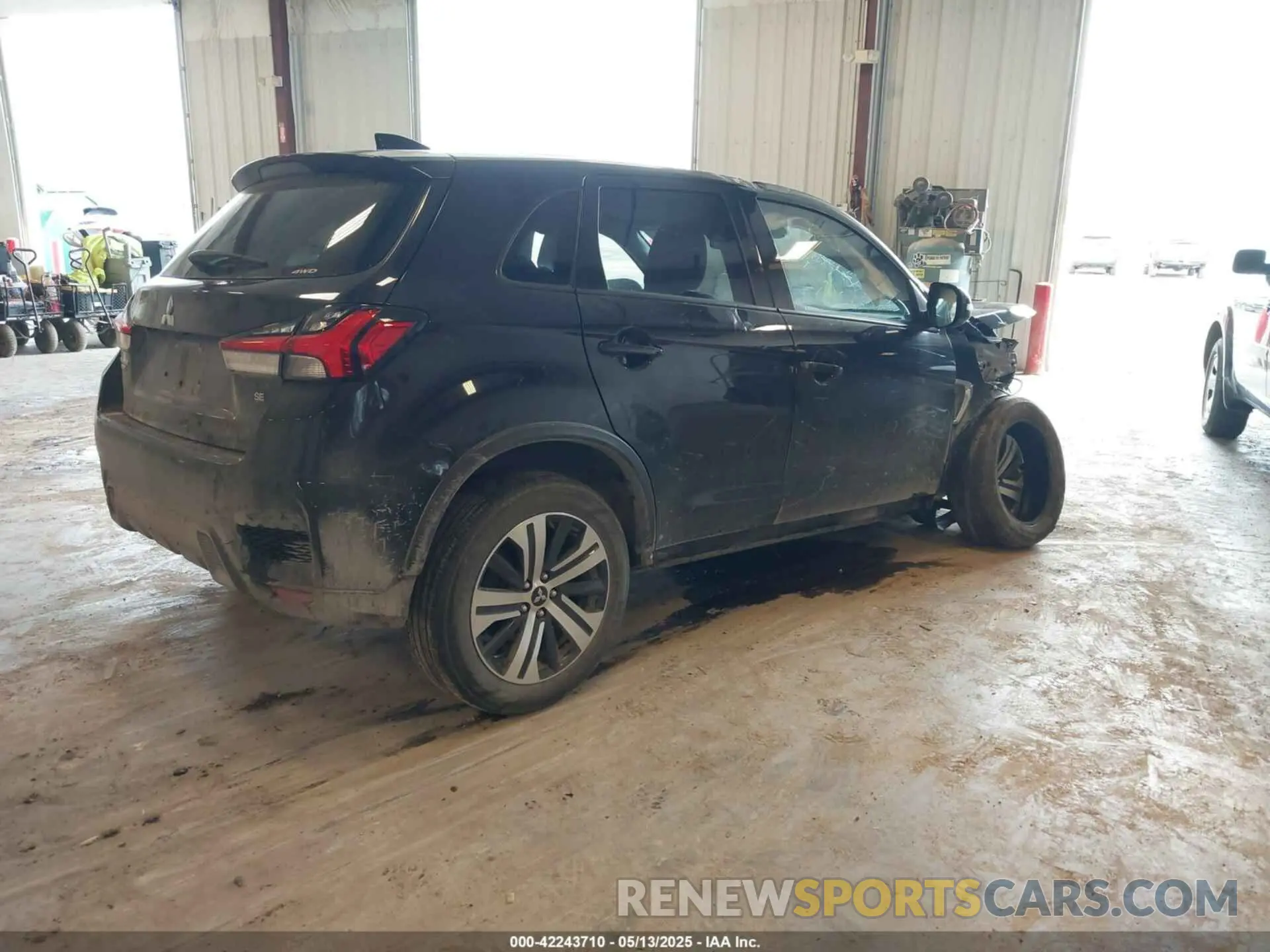 4 Photograph of a damaged car JA4ARUAU6MU011483 MITSUBISHI OUTLANDER SPORT 2021