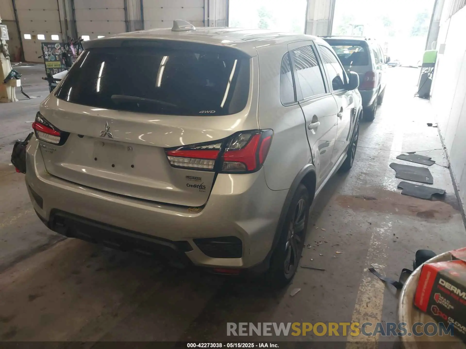 4 Фотография поврежденного автомобиля JA4ARUAU6MU027277 MITSUBISHI OUTLANDER SPORT 2021