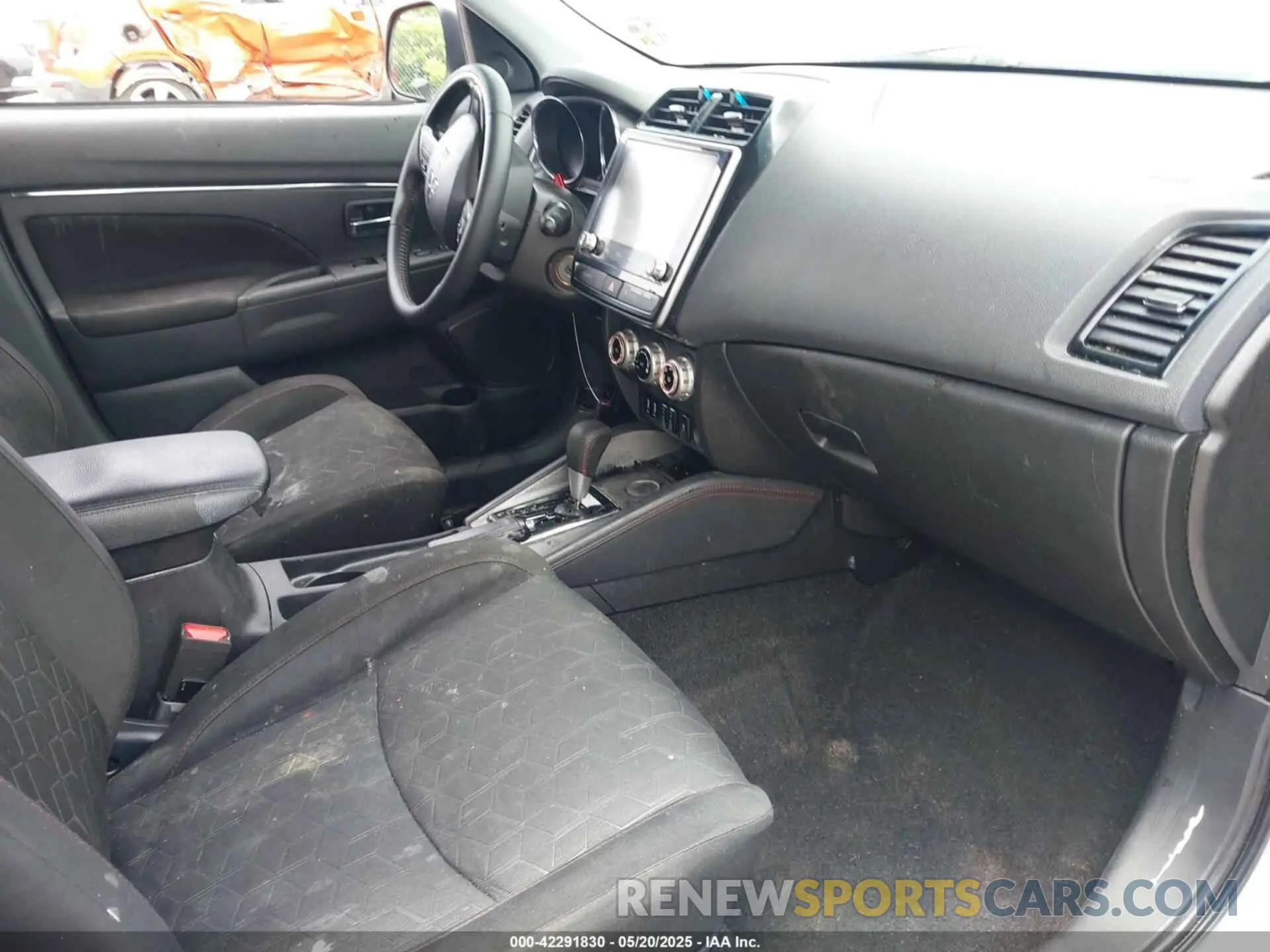 5 Photograph of a damaged car JA4APUAU2NU016185 MITSUBISHI OUTLANDER SPORT 2022