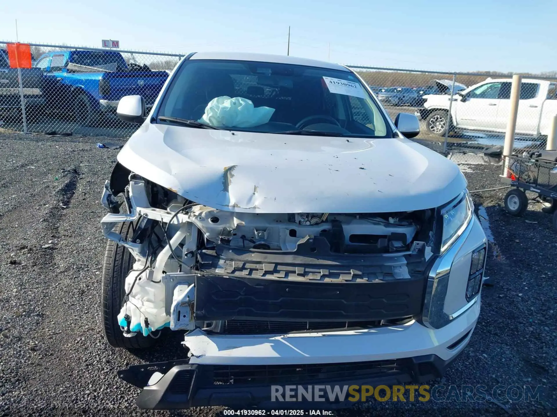 12 Фотография поврежденного автомобиля JA4APUAU4NU017368 MITSUBISHI OUTLANDER SPORT 2022
