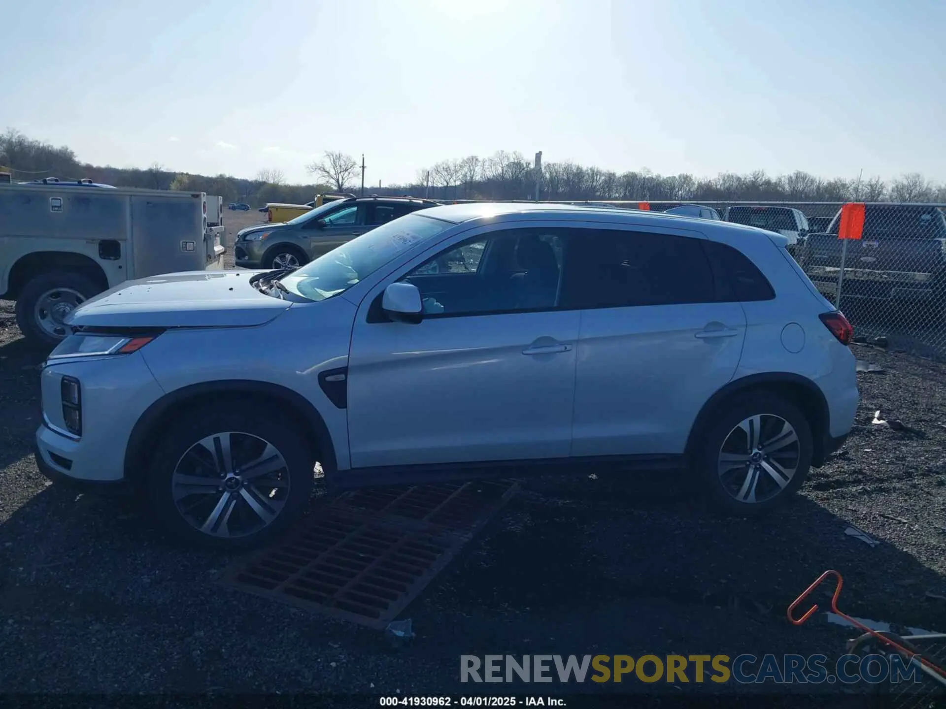 14 Фотография поврежденного автомобиля JA4APUAU4NU017368 MITSUBISHI OUTLANDER SPORT 2022
