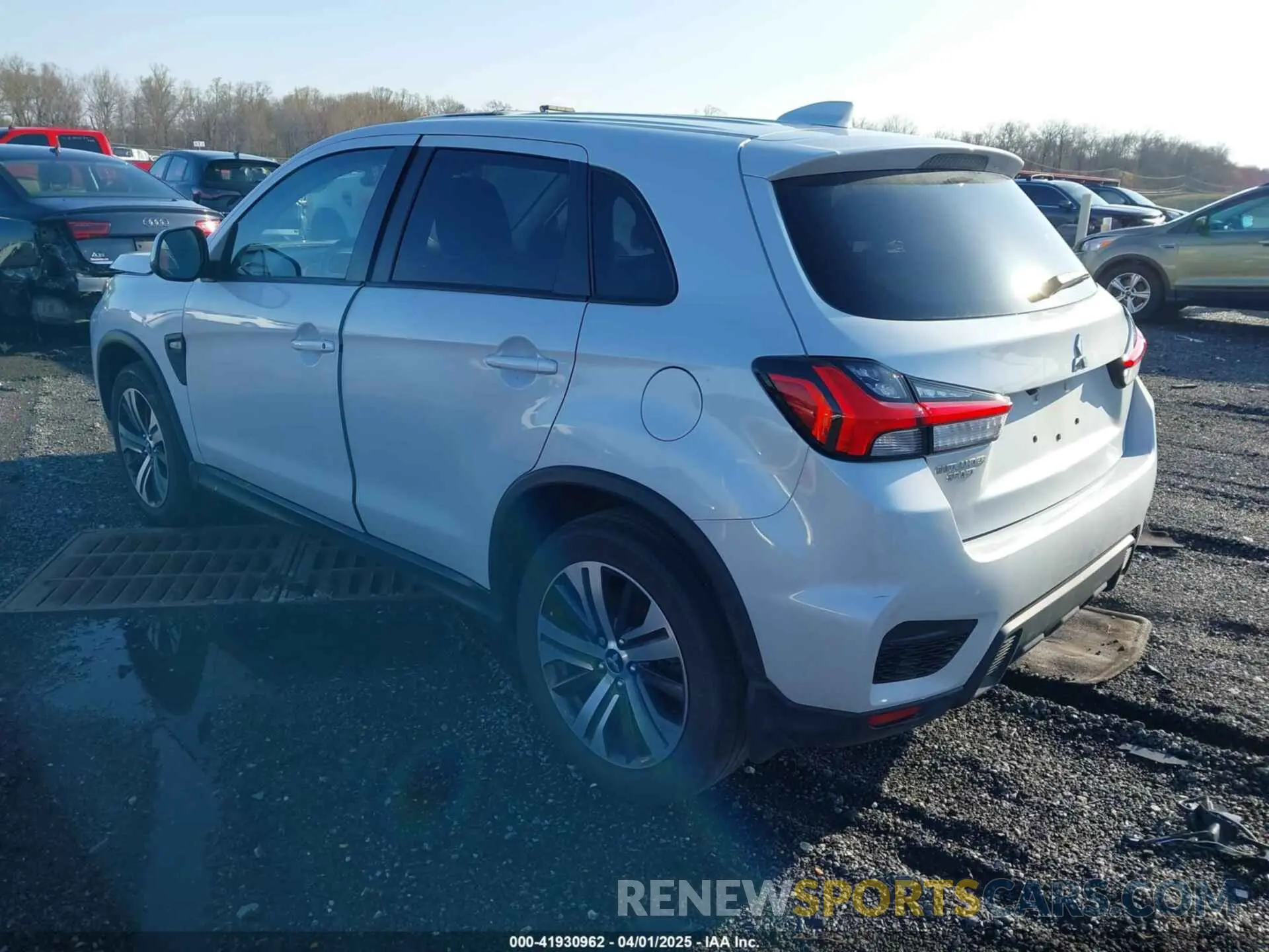 3 Фотография поврежденного автомобиля JA4APUAU4NU017368 MITSUBISHI OUTLANDER SPORT 2022