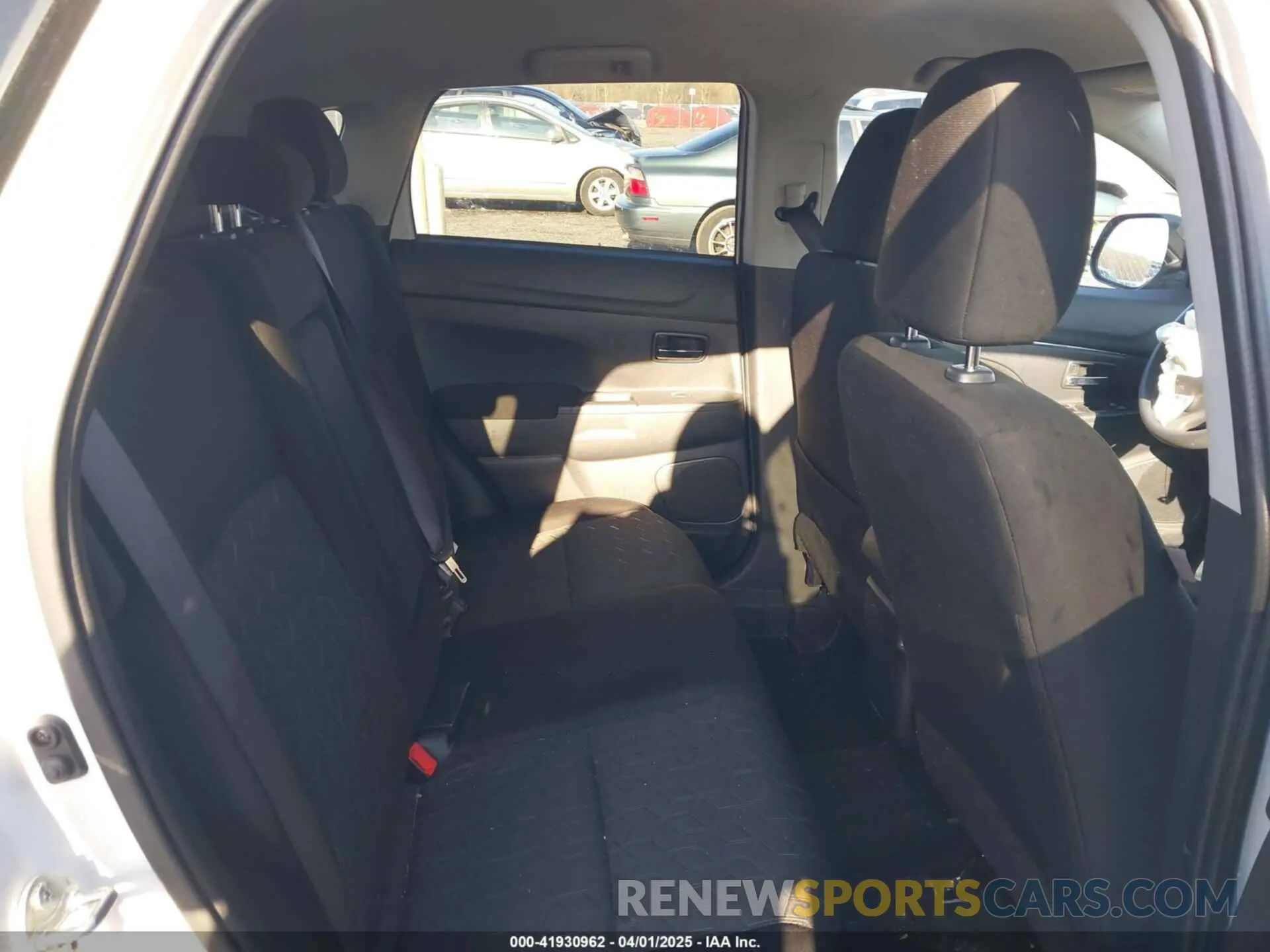 8 Фотография поврежденного автомобиля JA4APUAU4NU017368 MITSUBISHI OUTLANDER SPORT 2022