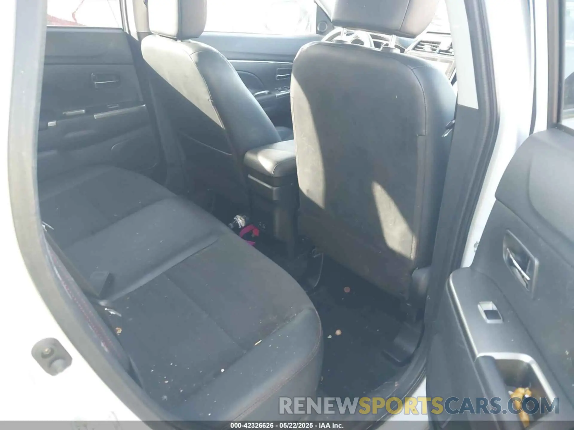 8 Photograph of a damaged car JA4APVAU2NU011803 MITSUBISHI OUTLANDER SPORT 2022