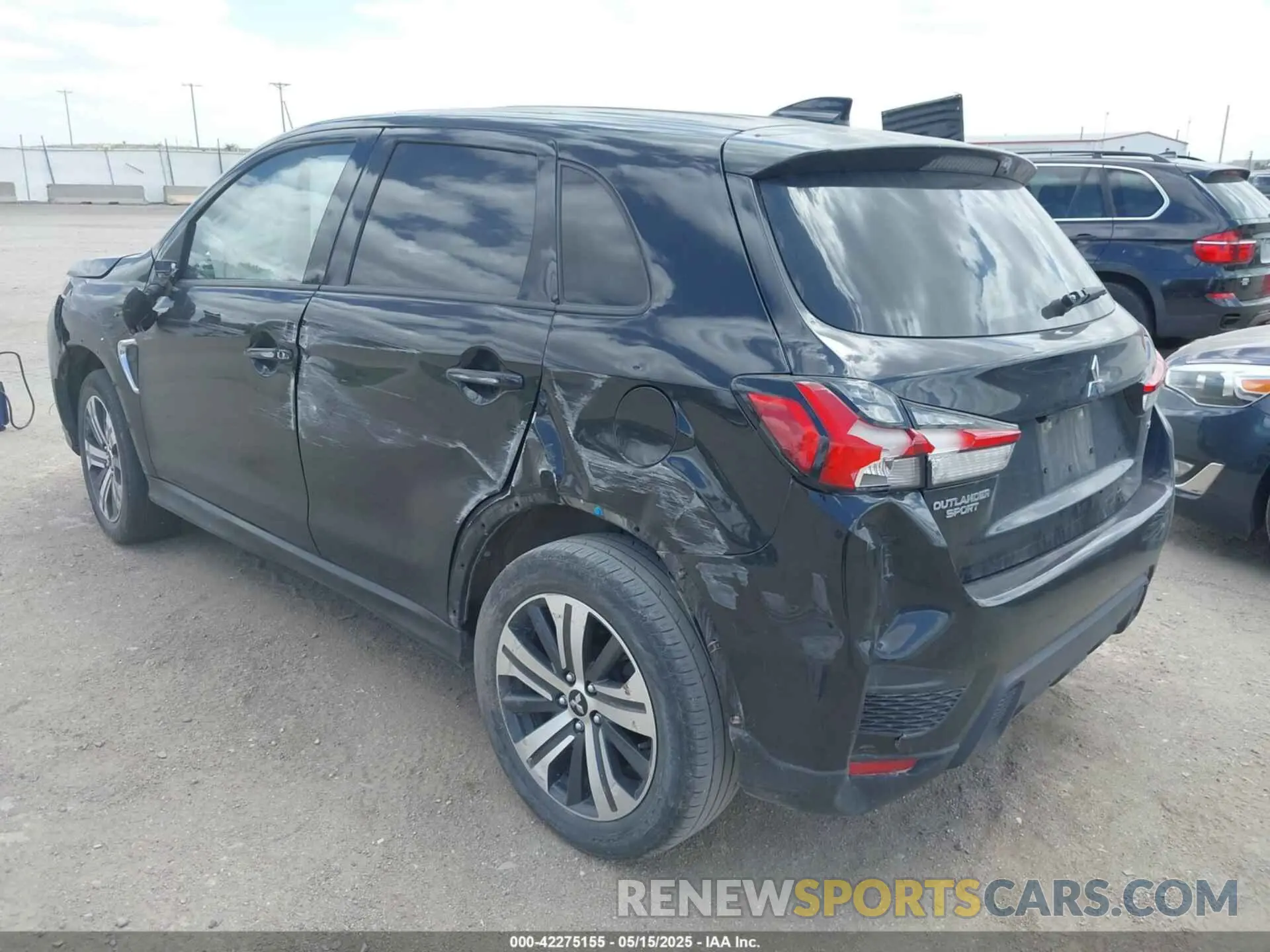 3 Photograph of a damaged car JA4APVAU3NU002124 MITSUBISHI OUTLANDER SPORT 2022