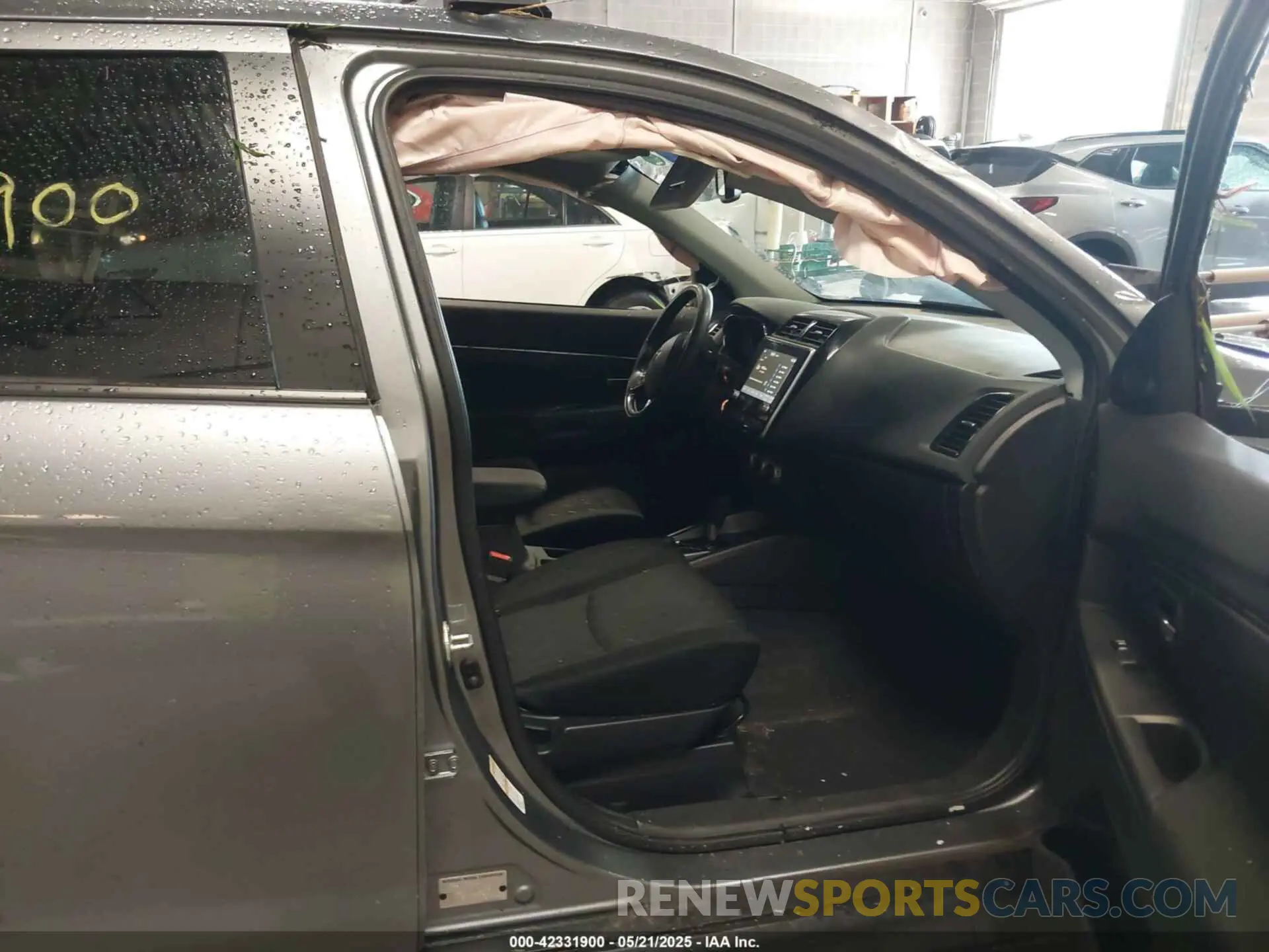 5 Photograph of a damaged car JA4ARUAU6NU017821 MITSUBISHI OUTLANDER SPORT 2022