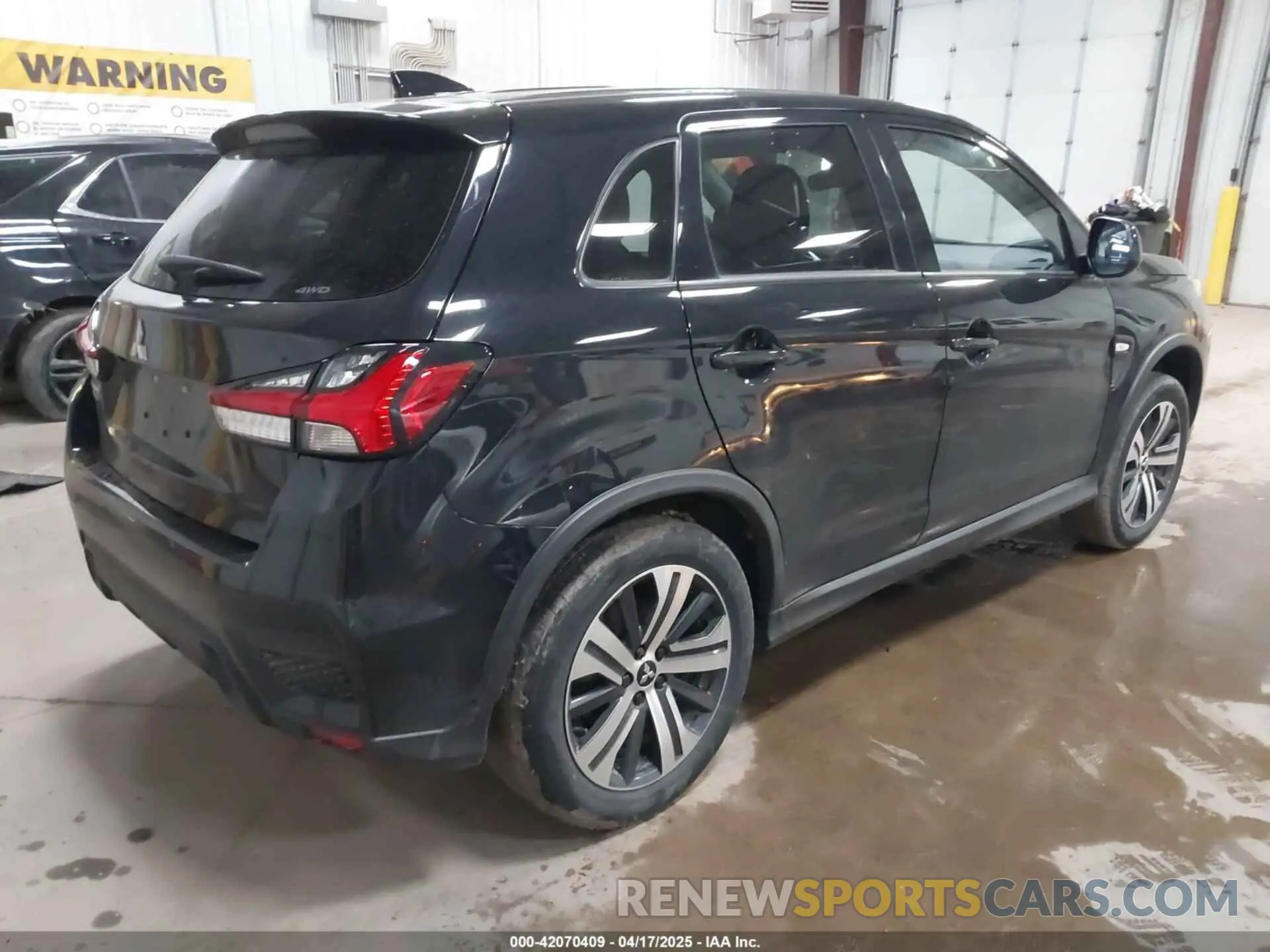 4 Photograph of a damaged car JA4ARUAU9NU017604 MITSUBISHI OUTLANDER SPORT 2022