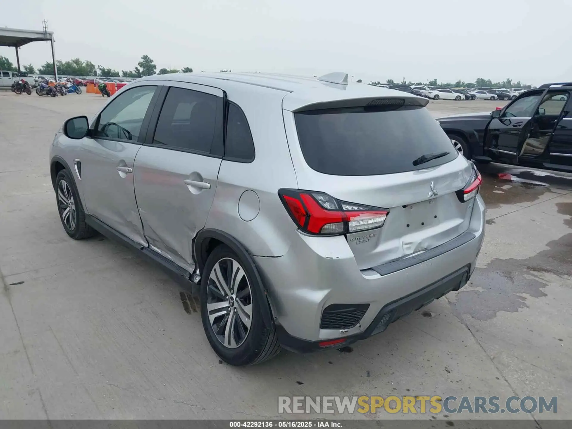 3 Photograph of a damaged car JA4ARUAU5PU008160 MITSUBISHI OUTLANDER SPORT 2023