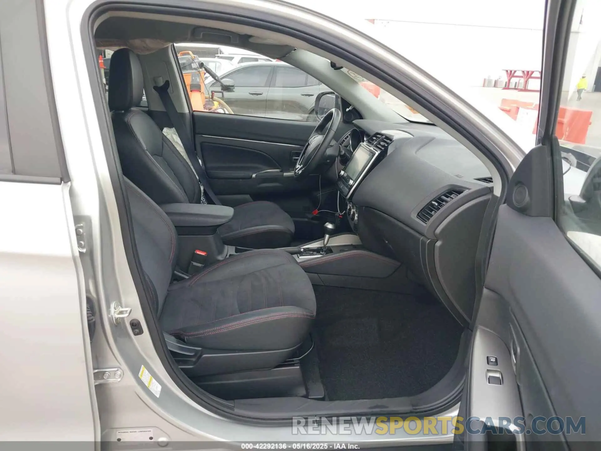 5 Photograph of a damaged car JA4ARUAU5PU008160 MITSUBISHI OUTLANDER SPORT 2023