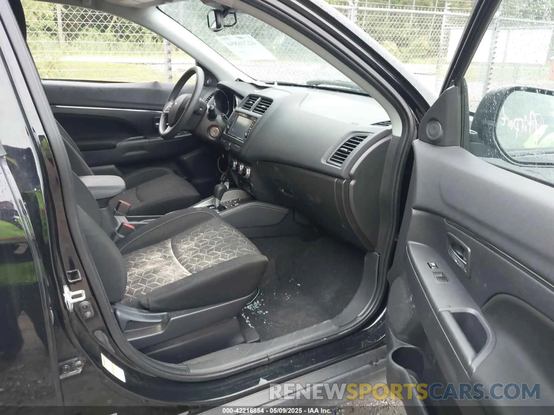 5 Photograph of a damaged car JA4ARUAU1RU007042 MITSUBISHI OUTLANDER SPORT 2024