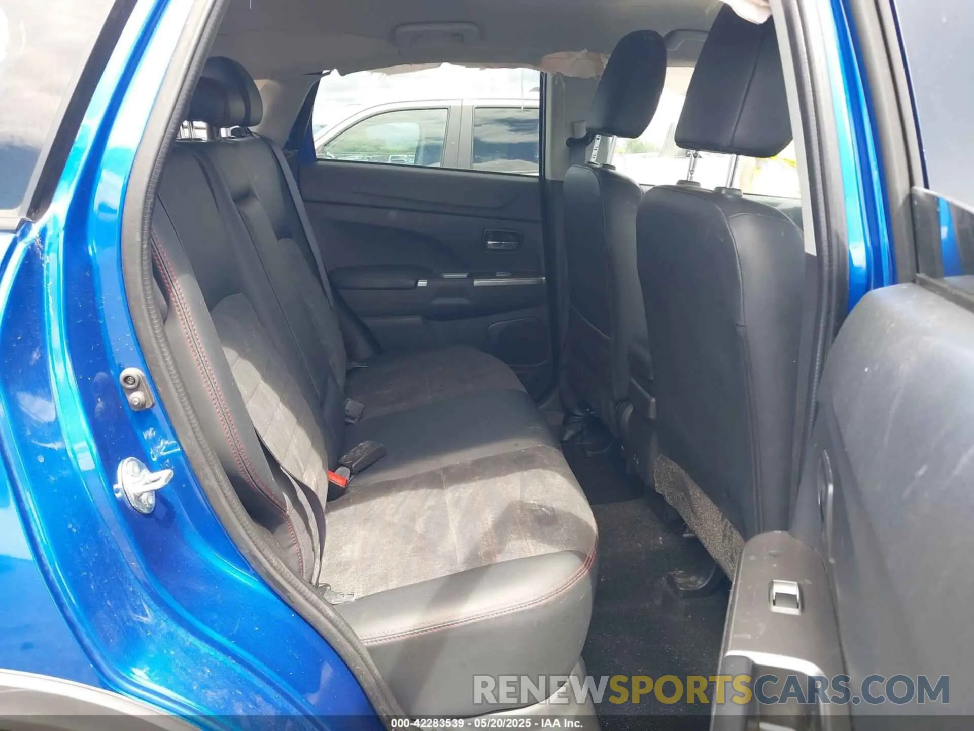 8 Фотография поврежденного автомобиля JA4ARUAU2RU017787 MITSUBISHI OUTLANDER SPORT 2024