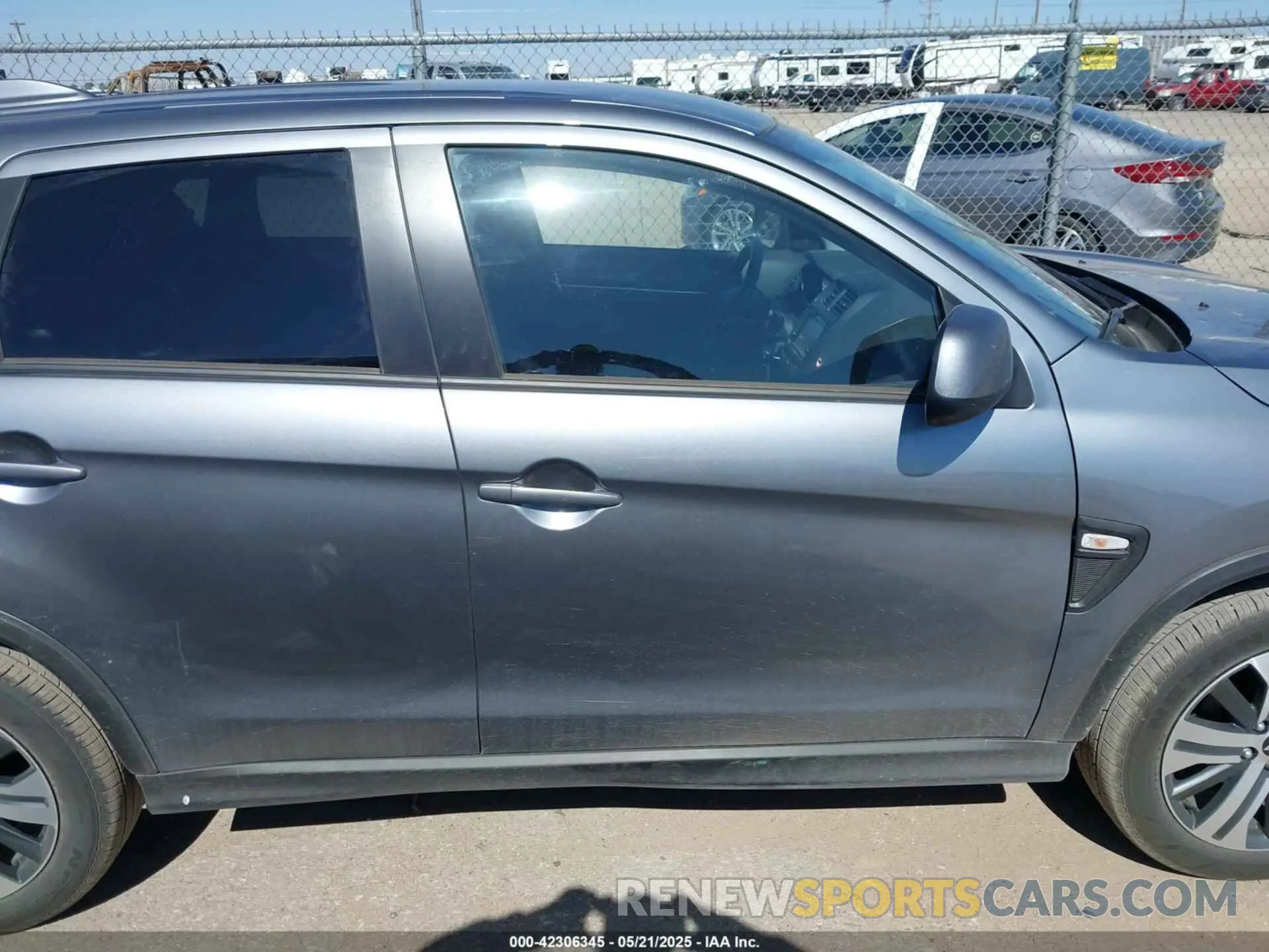 13 Фотография поврежденного автомобиля JA4ARUAU3RU025509 MITSUBISHI OUTLANDER SPORT 2024