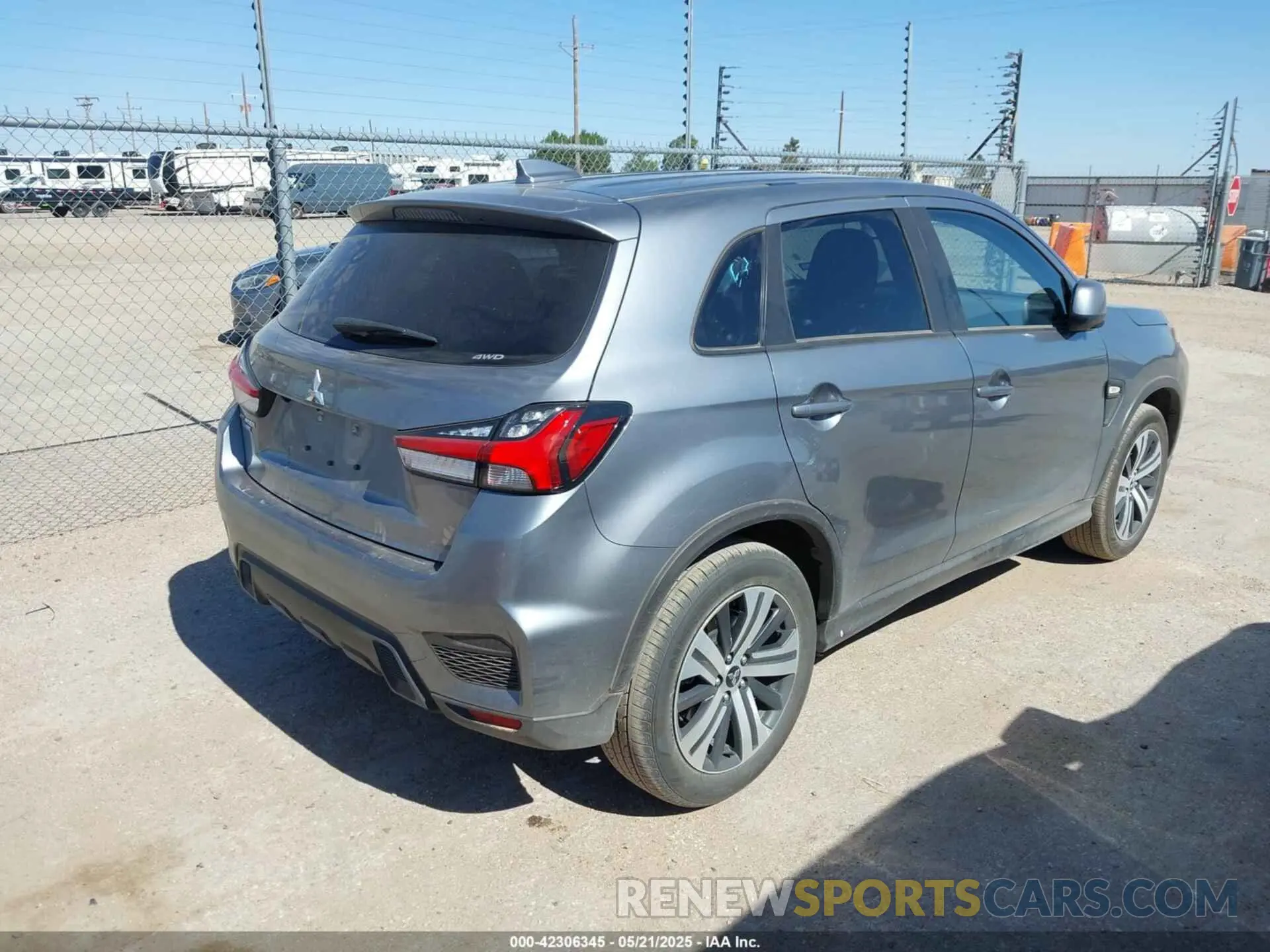 4 Фотография поврежденного автомобиля JA4ARUAU3RU025509 MITSUBISHI OUTLANDER SPORT 2024