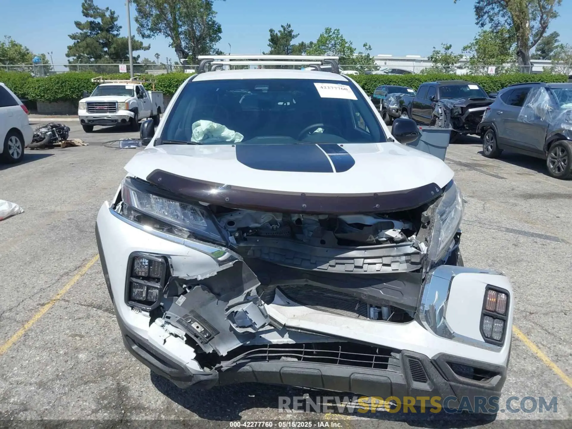12 Фотография поврежденного автомобиля JA4ARUAU4RU005267 MITSUBISHI OUTLANDER SPORT 2024