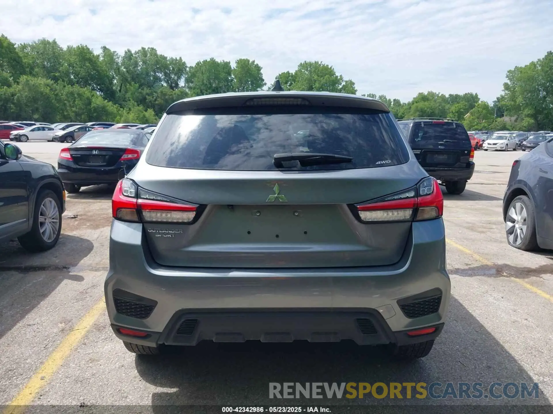 16 Фотография поврежденного автомобиля JA4ARUAU7RU008082 MITSUBISHI OUTLANDER SPORT 2024