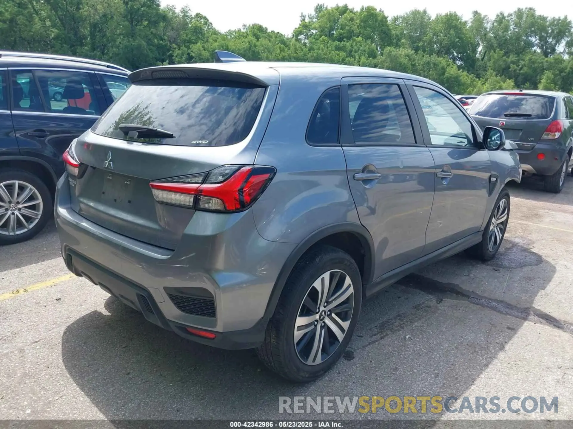 4 Фотография поврежденного автомобиля JA4ARUAU7RU008082 MITSUBISHI OUTLANDER SPORT 2024