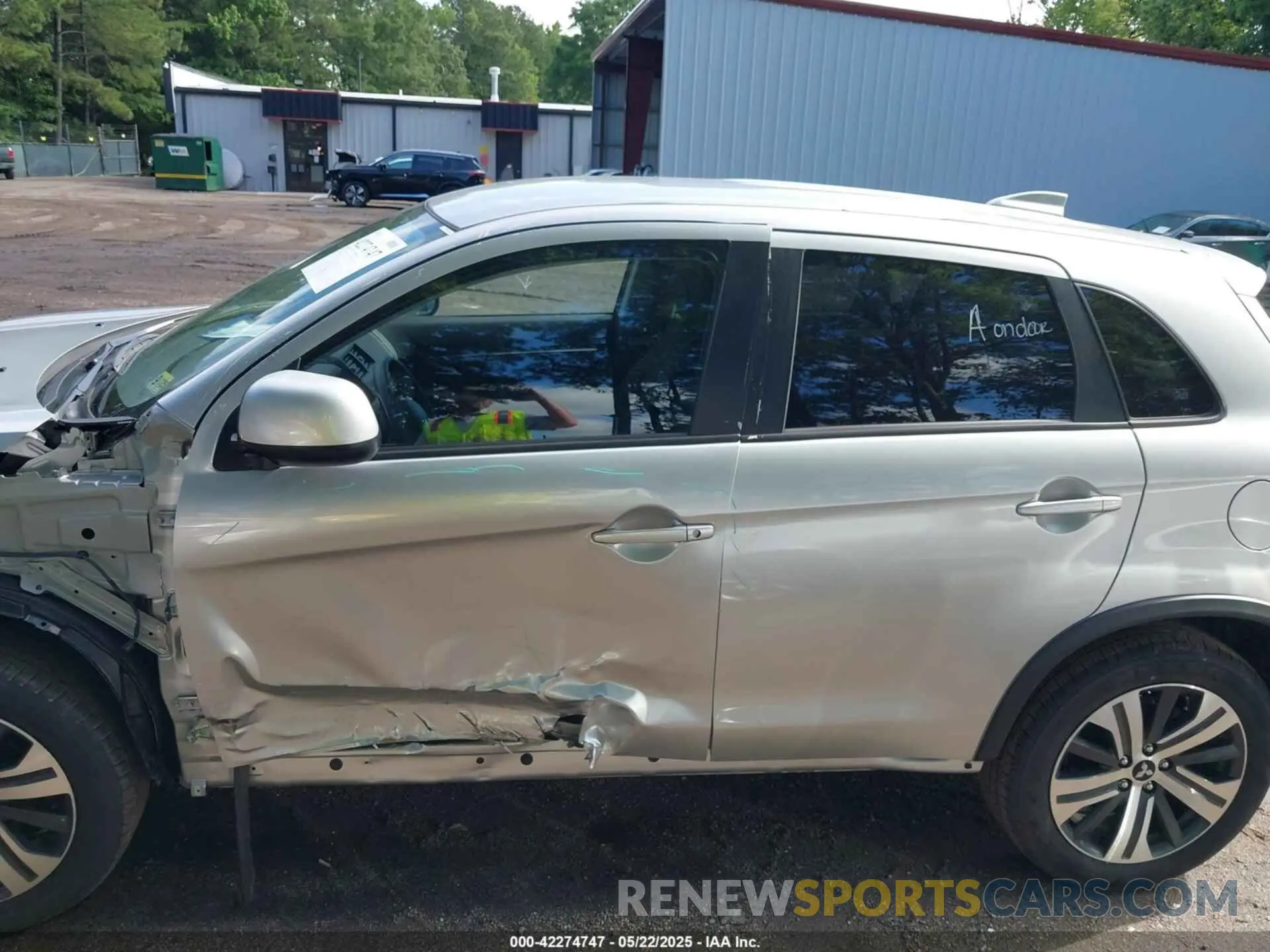 14 Фотография поврежденного автомобиля JA4ARUAU7RU016747 MITSUBISHI OUTLANDER SPORT 2024