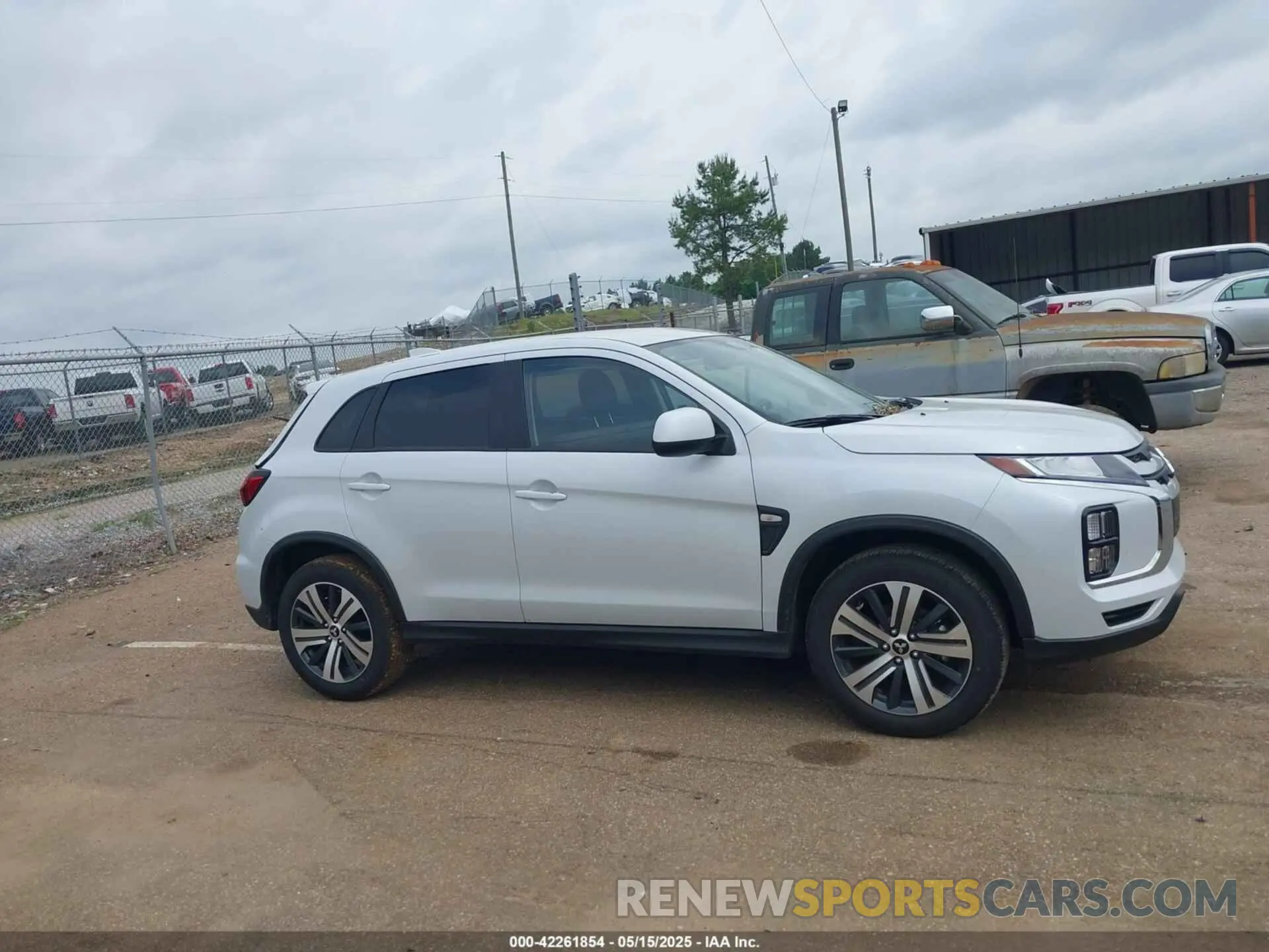 14 Photograph of a damaged car JA4ARUAU8RU026106 MITSUBISHI OUTLANDER SPORT 2024