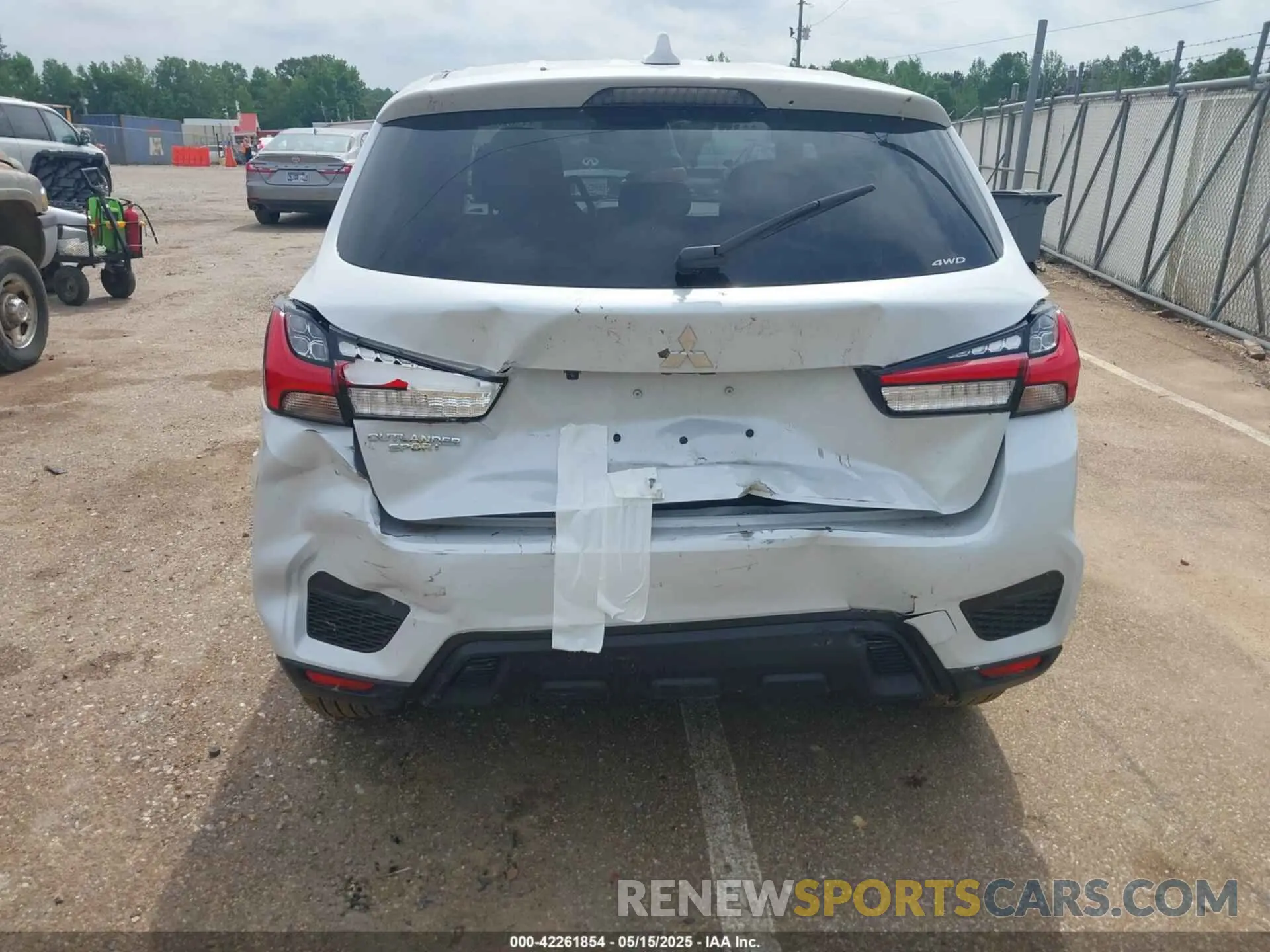 18 Photograph of a damaged car JA4ARUAU8RU026106 MITSUBISHI OUTLANDER SPORT 2024