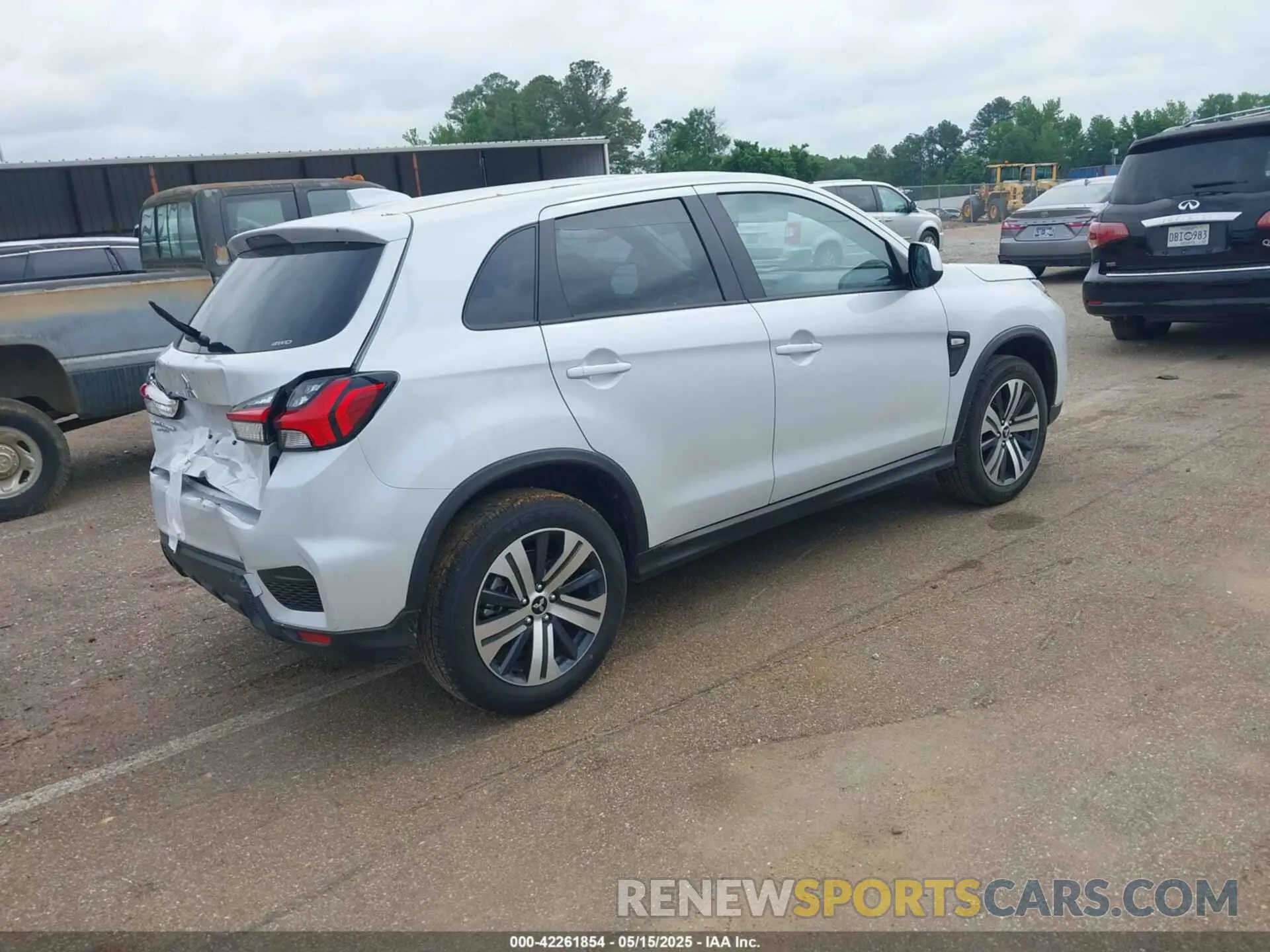 4 Photograph of a damaged car JA4ARUAU8RU026106 MITSUBISHI OUTLANDER SPORT 2024