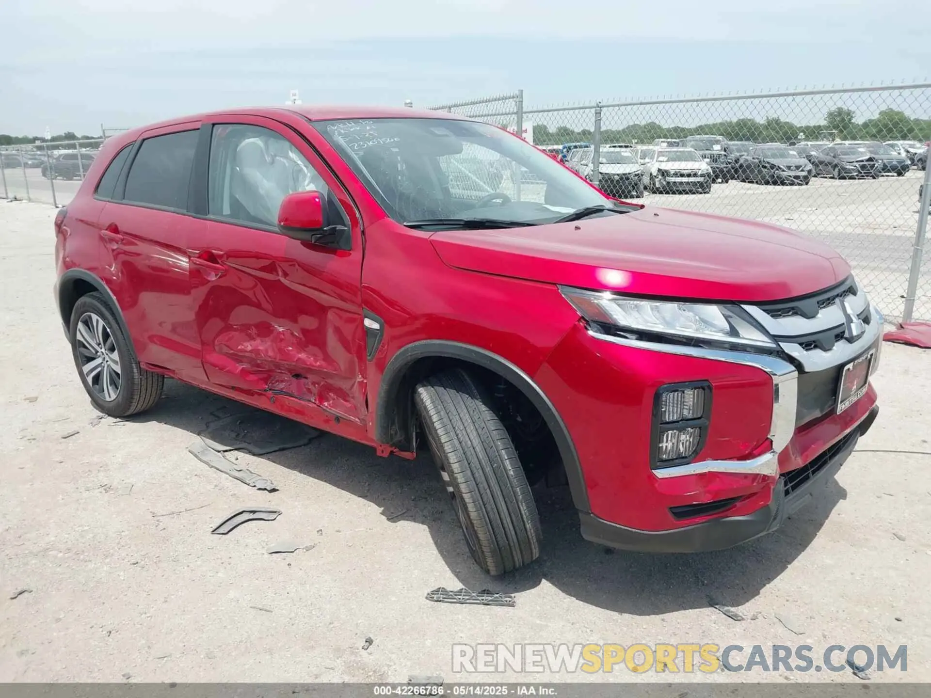 1 Фотография поврежденного автомобиля JA4ARUAU5SU002870 MITSUBISHI OUTLANDER SPORT 2025