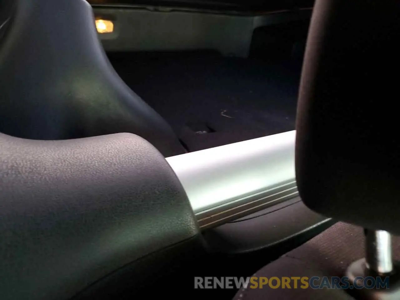 10 Photograph of a damaged car JN1AZ4EH5KM422635 NISSAN 370Z 2019