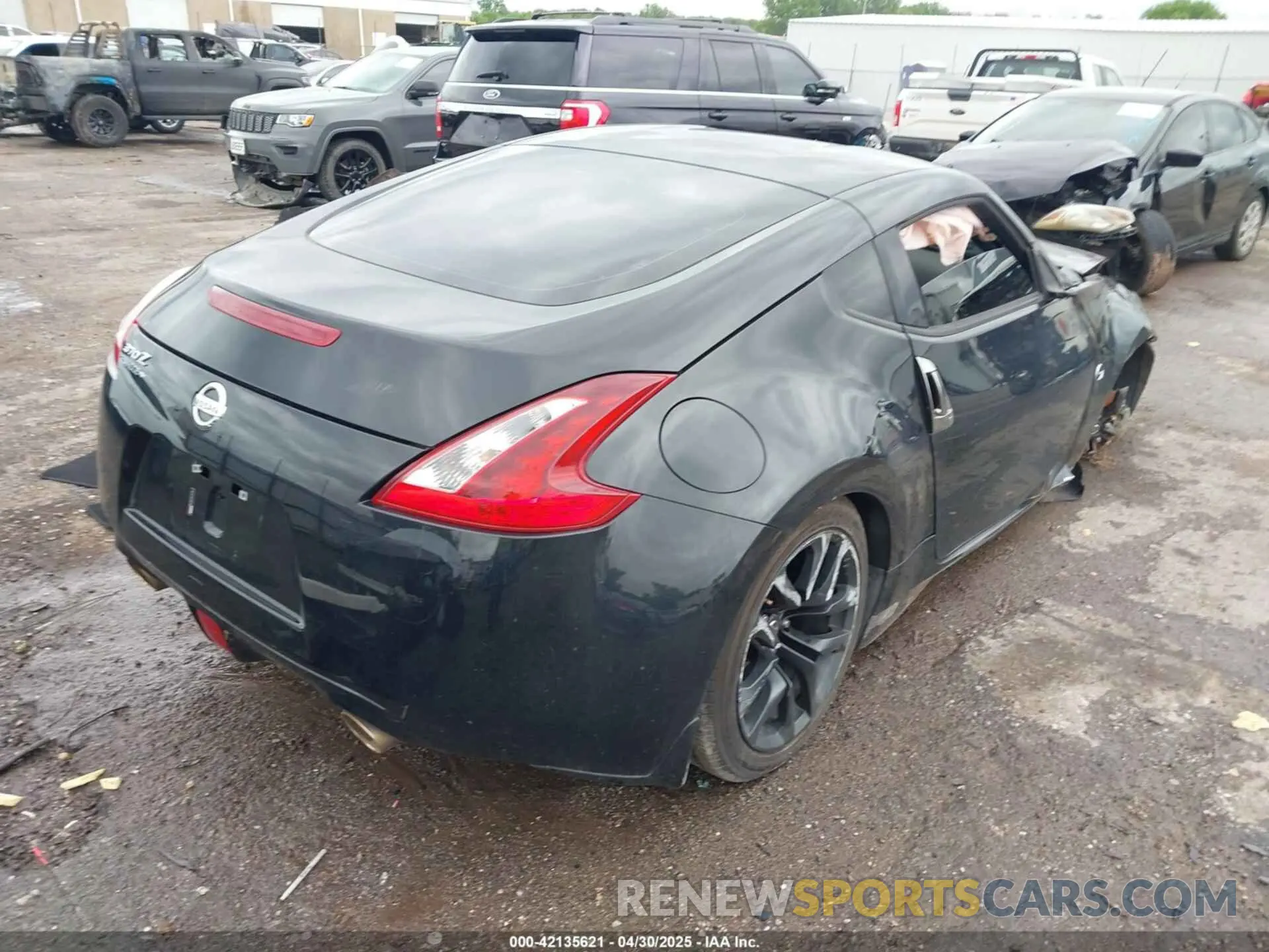 4 Photograph of a damaged car JN1AZ4EH6LM823399 NISSAN 370Z 2020