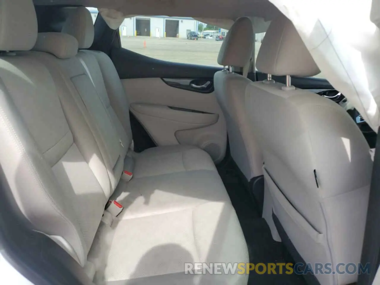11 Photograph of a damaged car JN1BJ1CR2KW630076 NISSAN All Models 2019