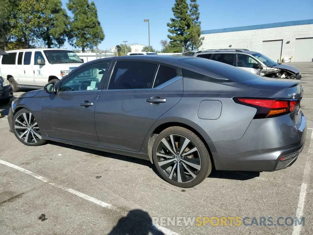 2 Photograph of a damaged car 1N4AL4CV8KC224022 NISSAN ALTIMA 2019