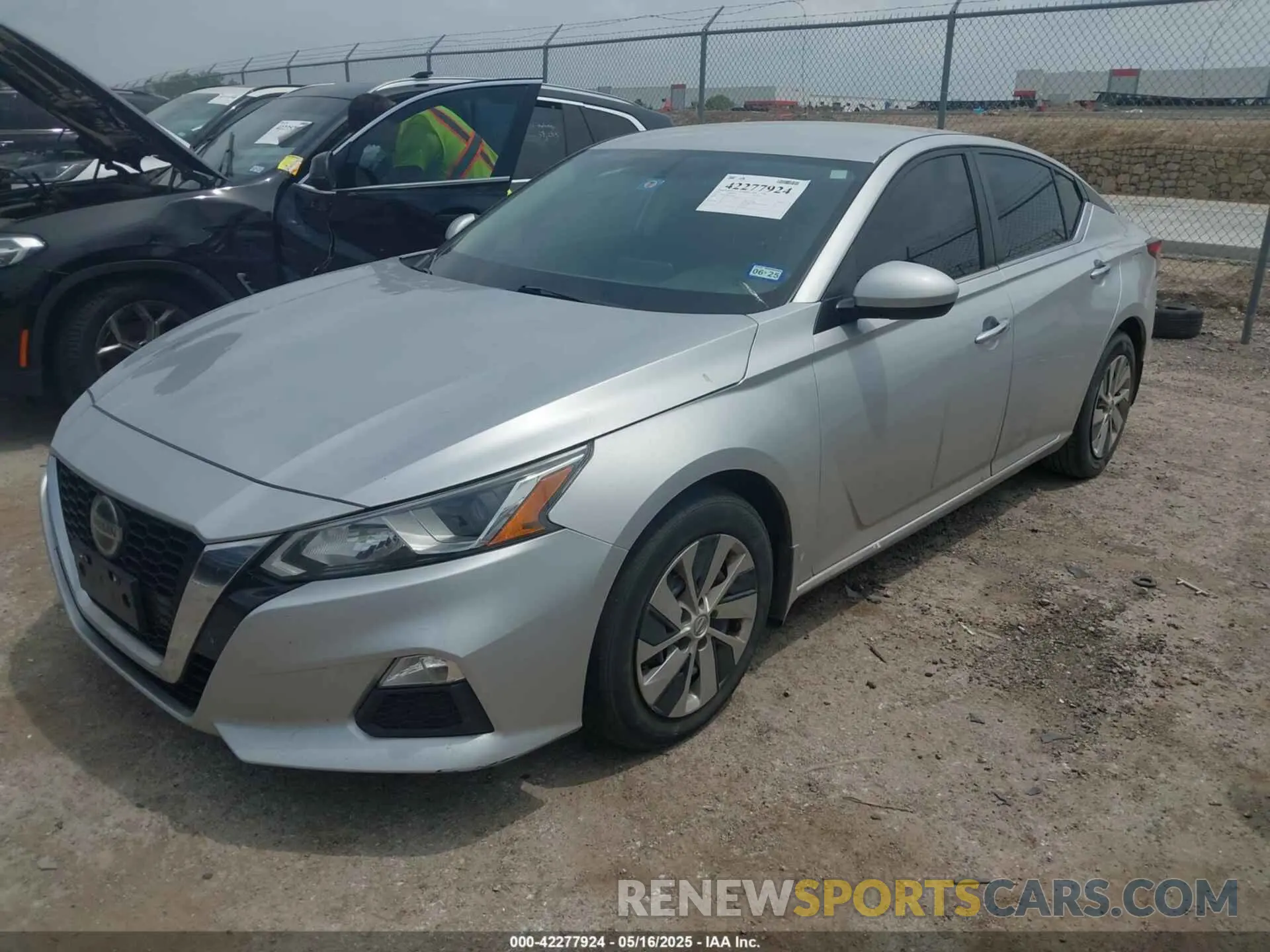 2 Фотография поврежденного автомобиля 1N4BL4BV0KC135227 NISSAN ALTIMA 2019