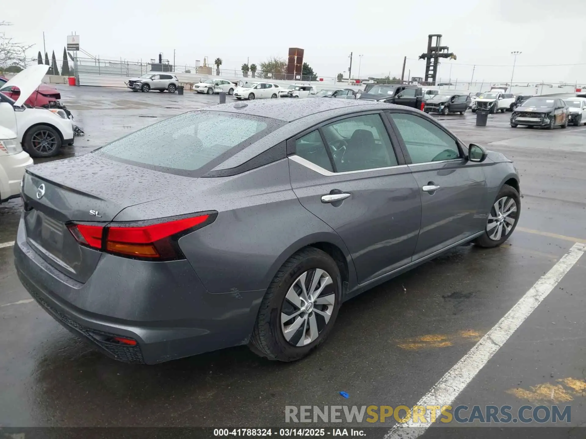 4 Фотография поврежденного автомобиля 1N4BL4BV0KC147281 NISSAN ALTIMA 2019