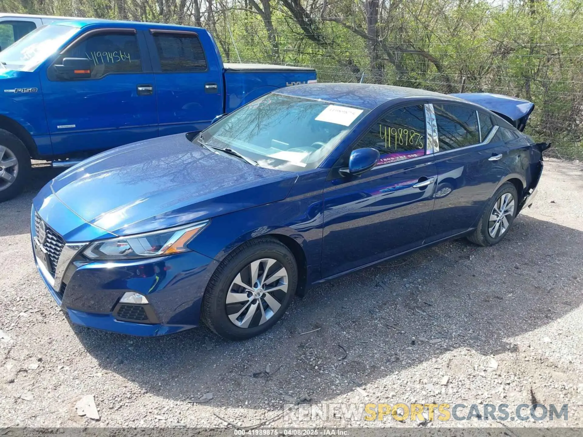 2 Photograph of a damaged car 1N4BL4BV0KC159821 NISSAN ALTIMA 2019