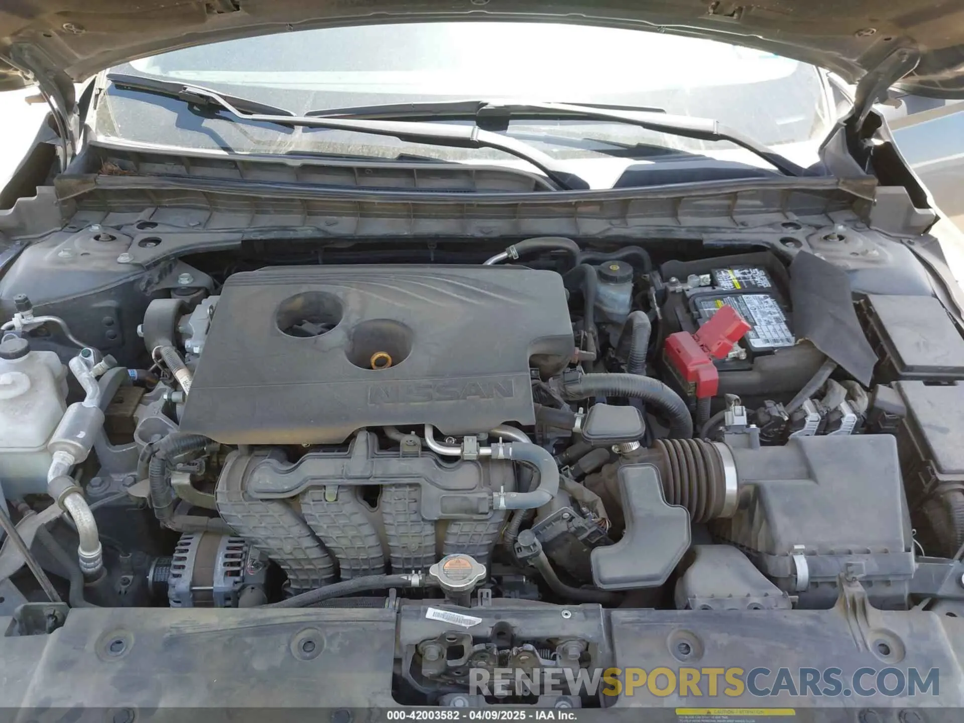 10 Photograph of a damaged car 1N4BL4BV0KC165604 NISSAN ALTIMA 2019