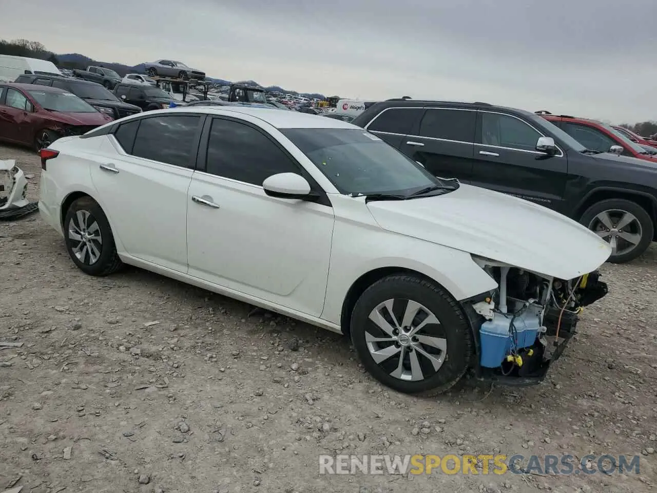 4 Photograph of a damaged car 1N4BL4BV0KC207950 NISSAN ALTIMA 2019