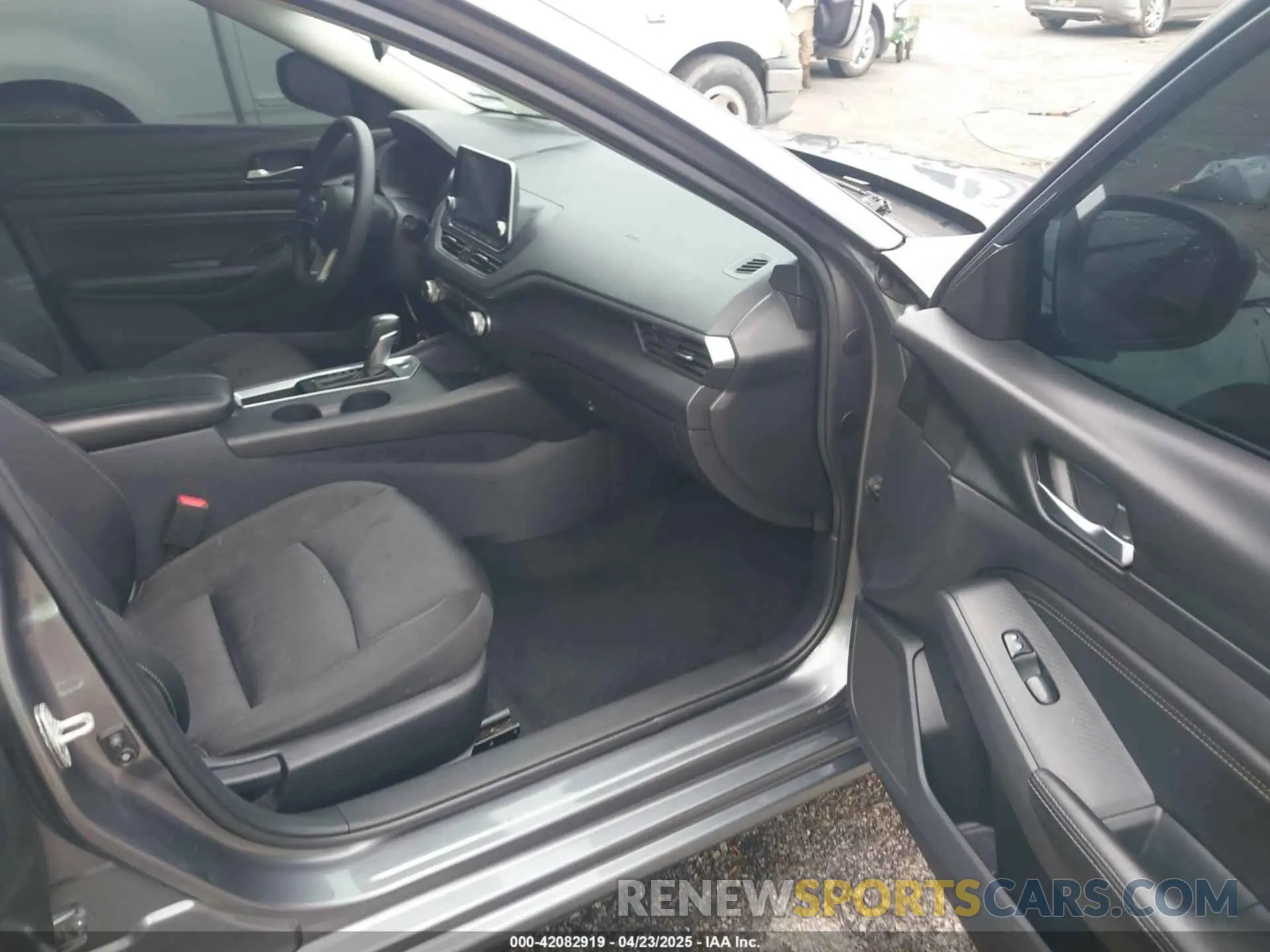 5 Фотография поврежденного автомобиля 1N4BL4BV0KC249440 NISSAN ALTIMA 2019
