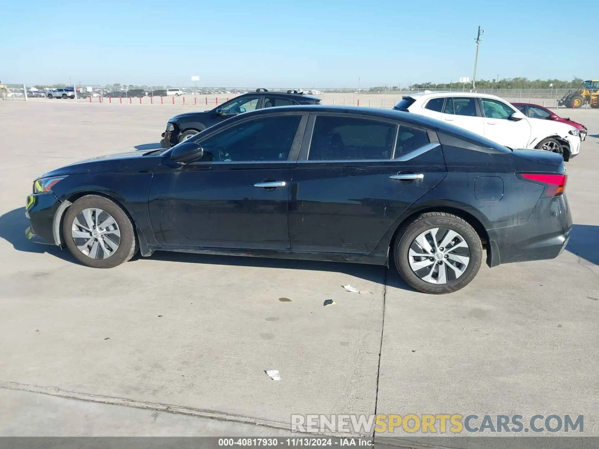 14 Photograph of a damaged car 1N4BL4BV0KN326697 NISSAN ALTIMA 2019