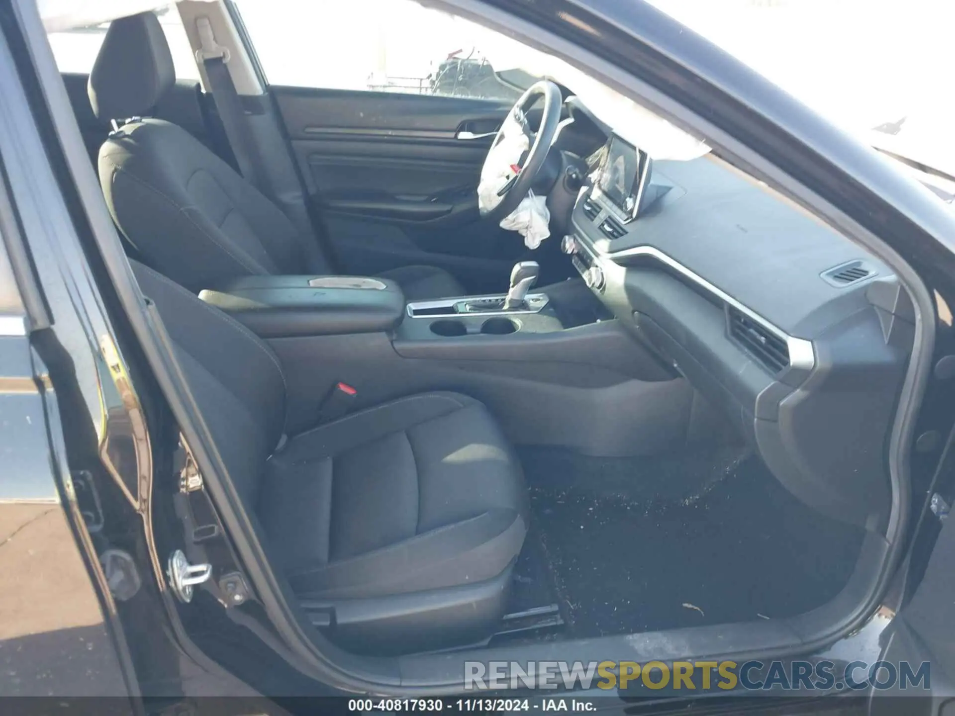 5 Photograph of a damaged car 1N4BL4BV0KN326697 NISSAN ALTIMA 2019