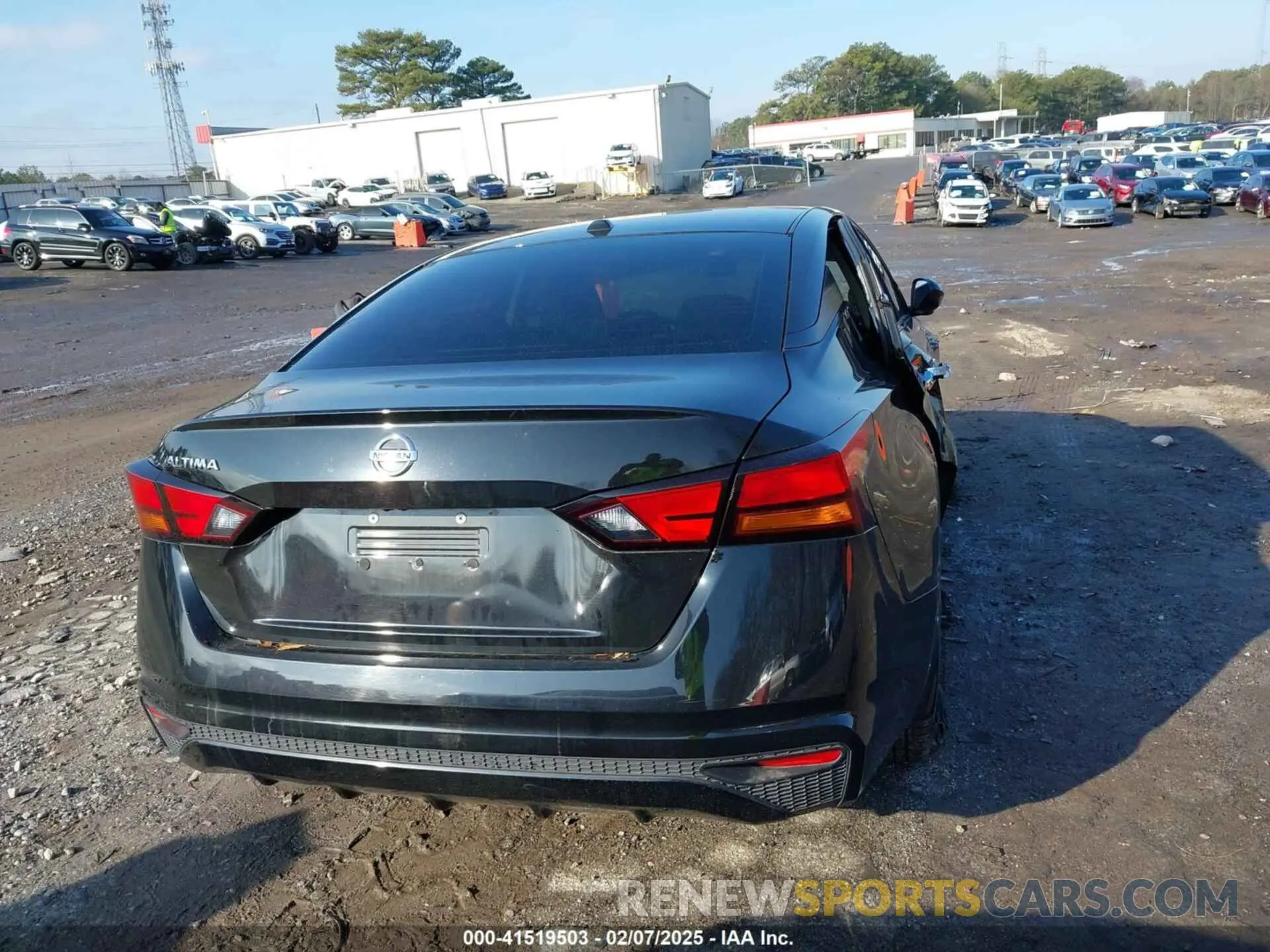 16 Photograph of a damaged car 1N4BL4BV0KN328384 NISSAN ALTIMA 2019