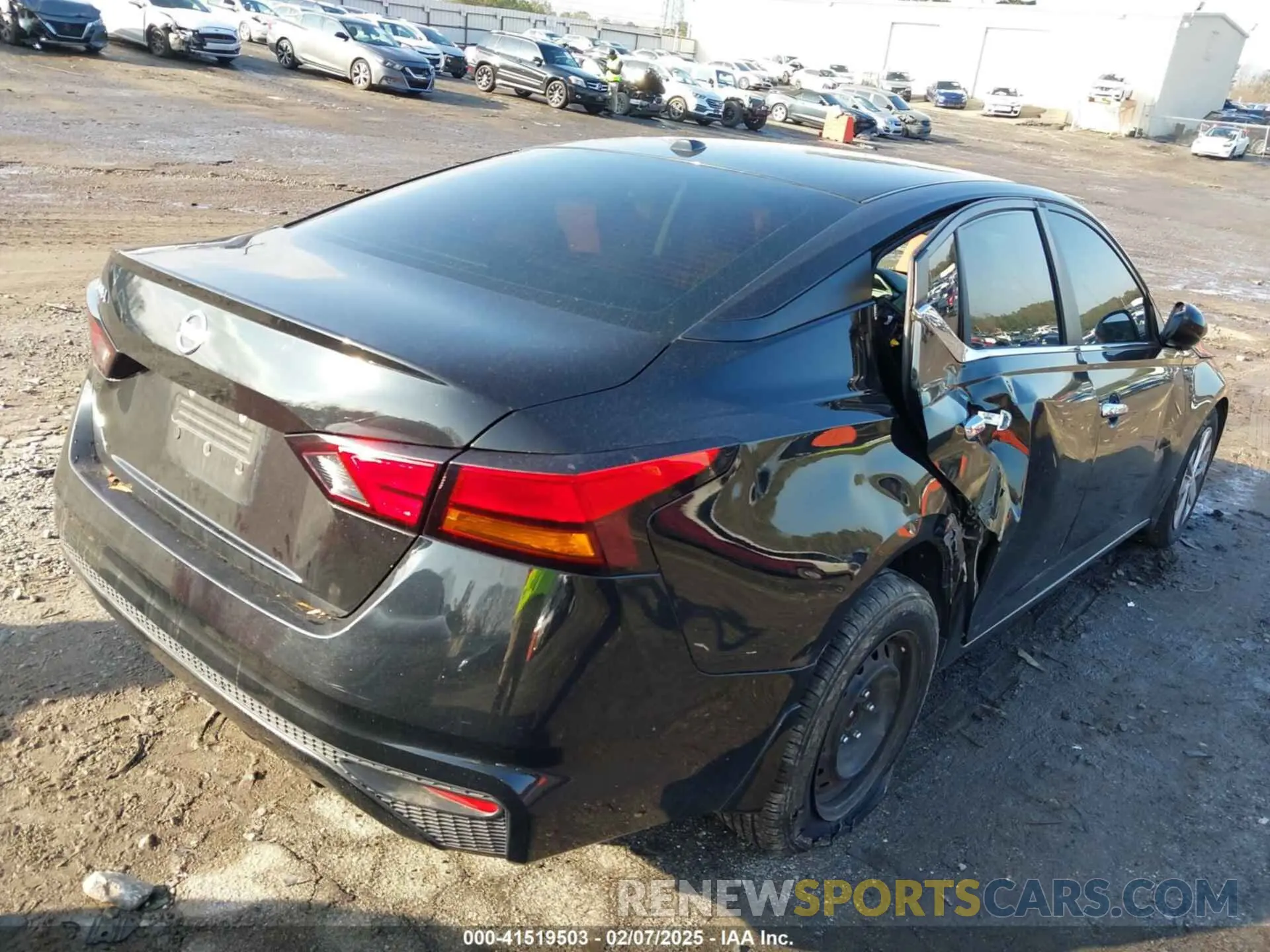 2 Photograph of a damaged car 1N4BL4BV0KN328384 NISSAN ALTIMA 2019