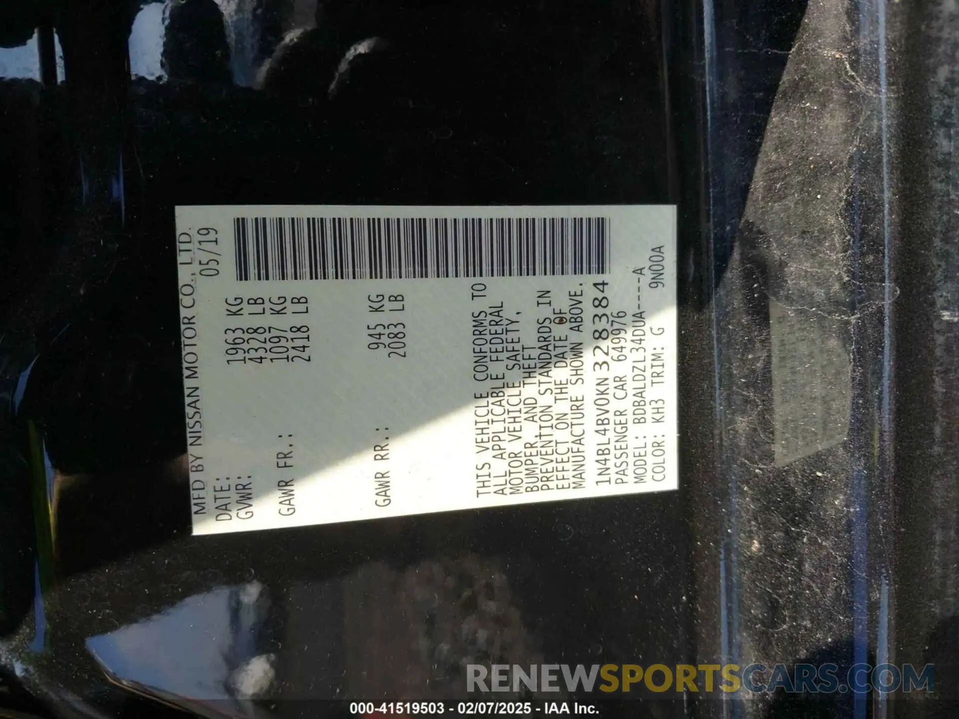 9 Photograph of a damaged car 1N4BL4BV0KN328384 NISSAN ALTIMA 2019
