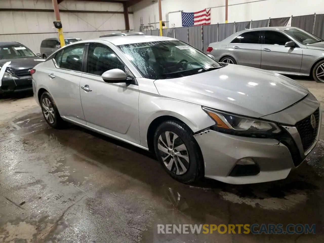 4 Photograph of a damaged car 1N4BL4BV1KC127444 NISSAN ALTIMA 2019