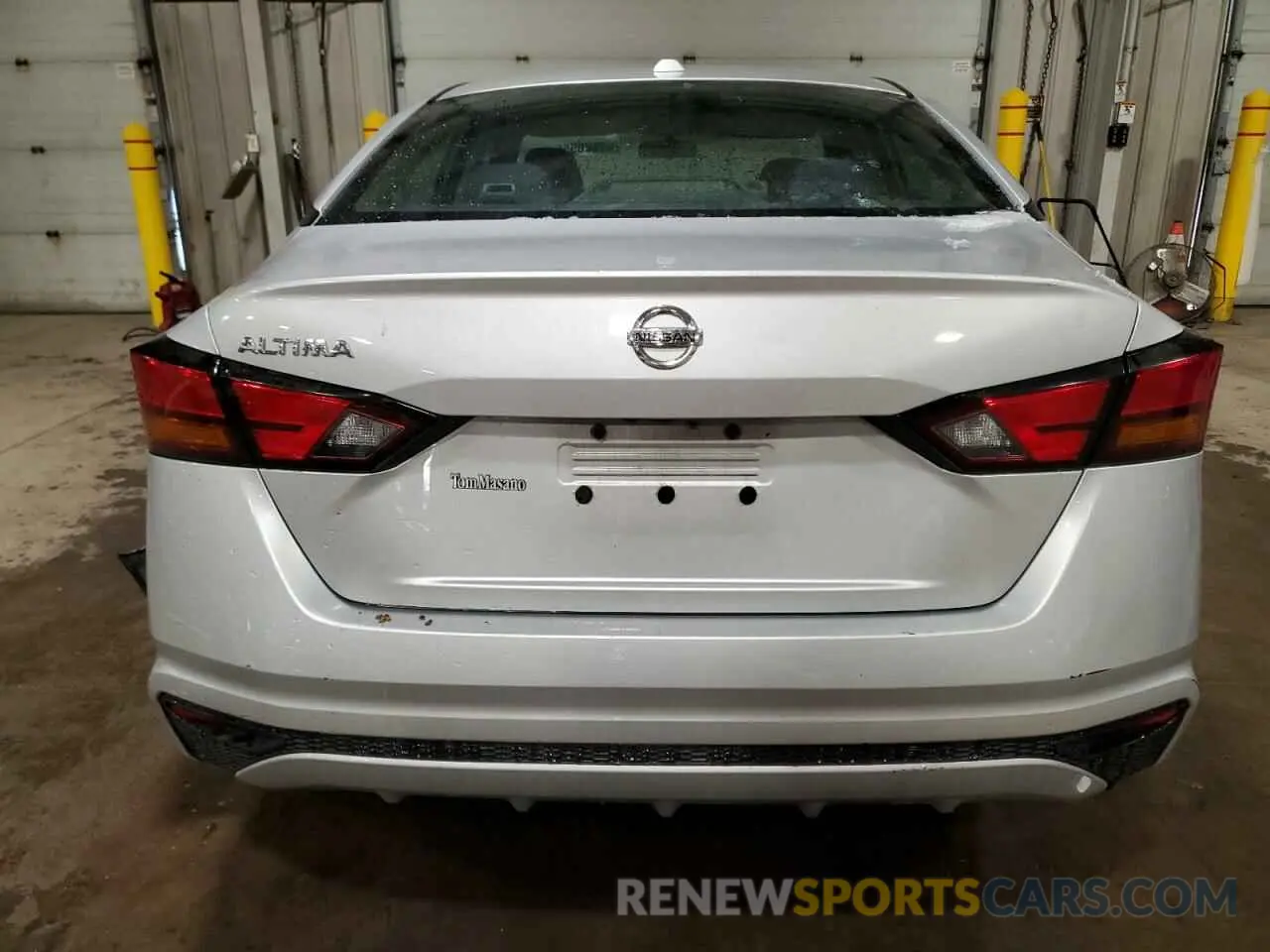 6 Photograph of a damaged car 1N4BL4BV1KC127444 NISSAN ALTIMA 2019