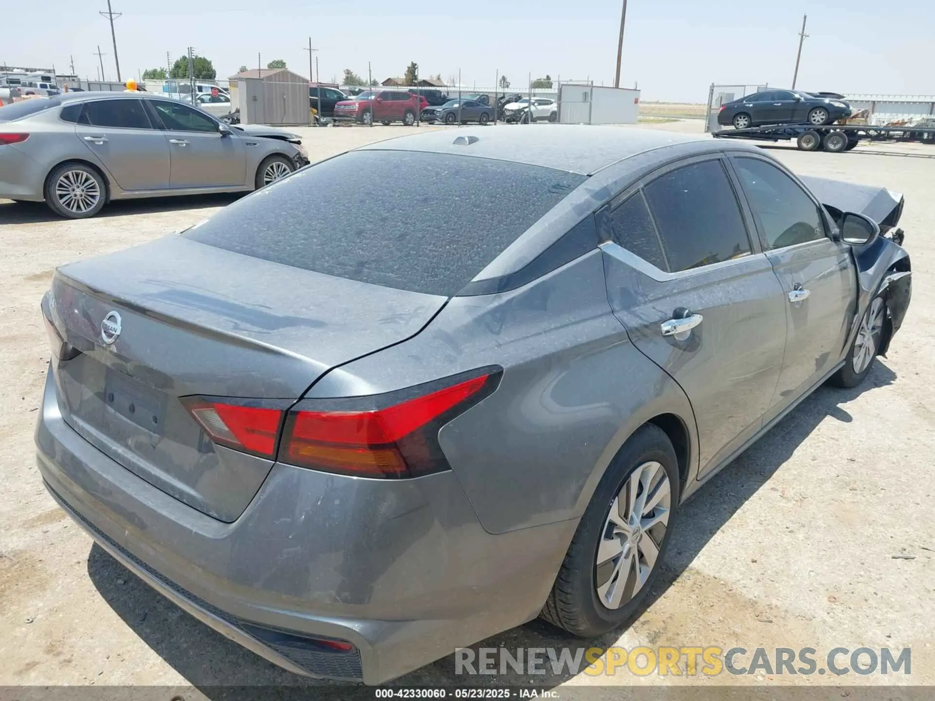 4 Photograph of a damaged car 1N4BL4BV1KC234574 NISSAN ALTIMA 2019