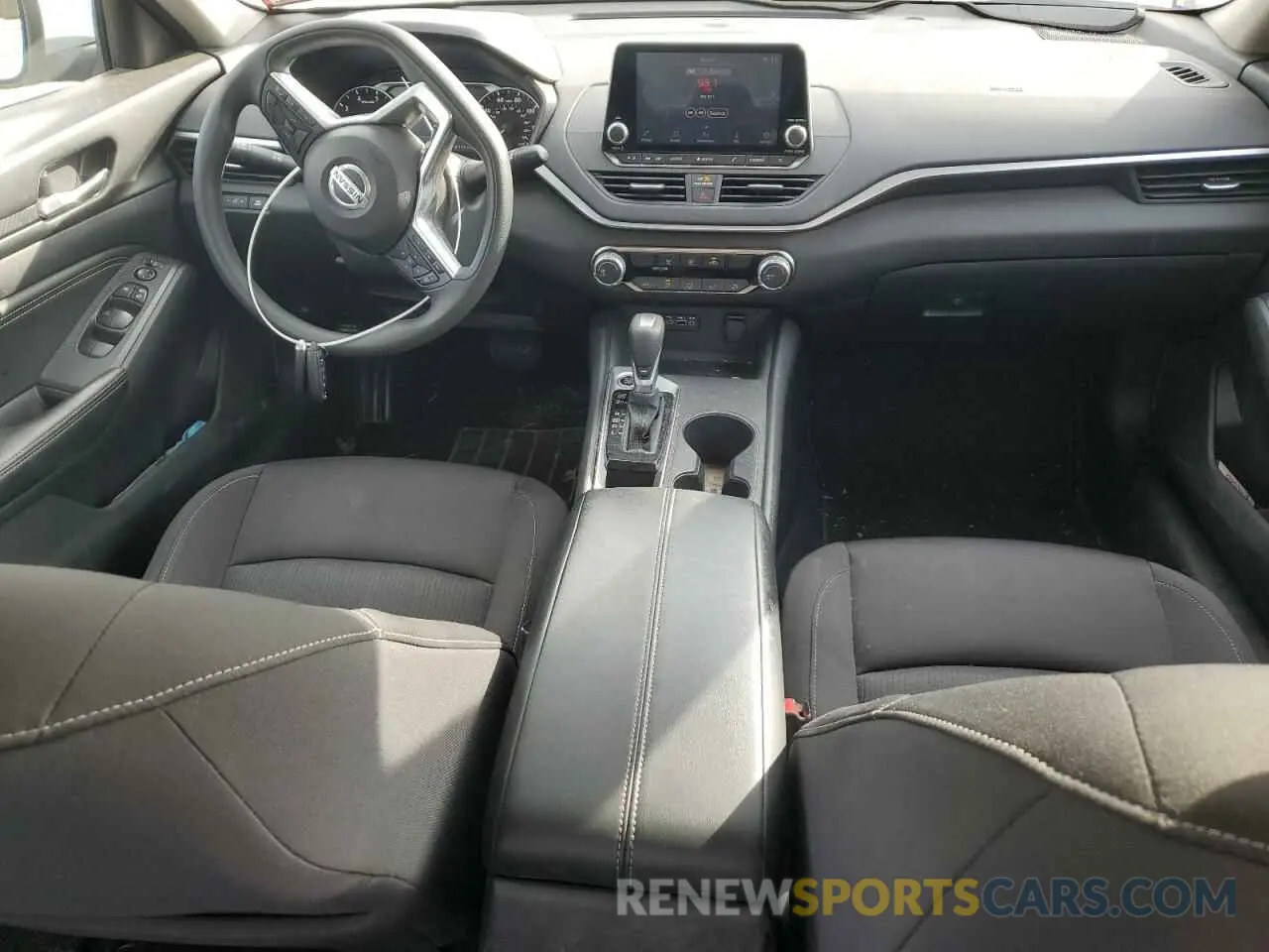 8 Photograph of a damaged car 1N4BL4BV1KC250063 NISSAN ALTIMA 2019