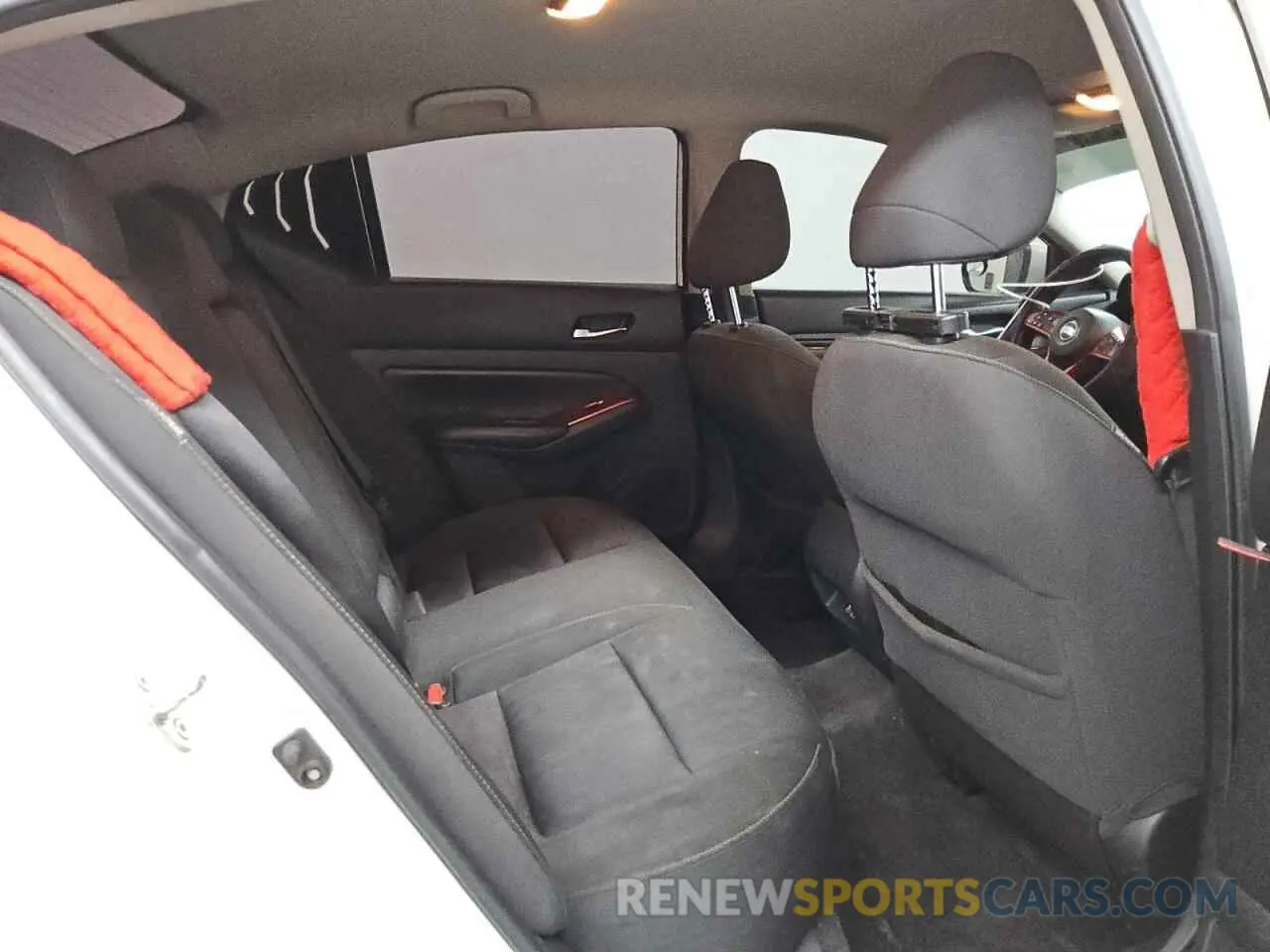 10 Фотография поврежденного автомобиля 1N4BL4BV1KN304367 NISSAN ALTIMA 2019
